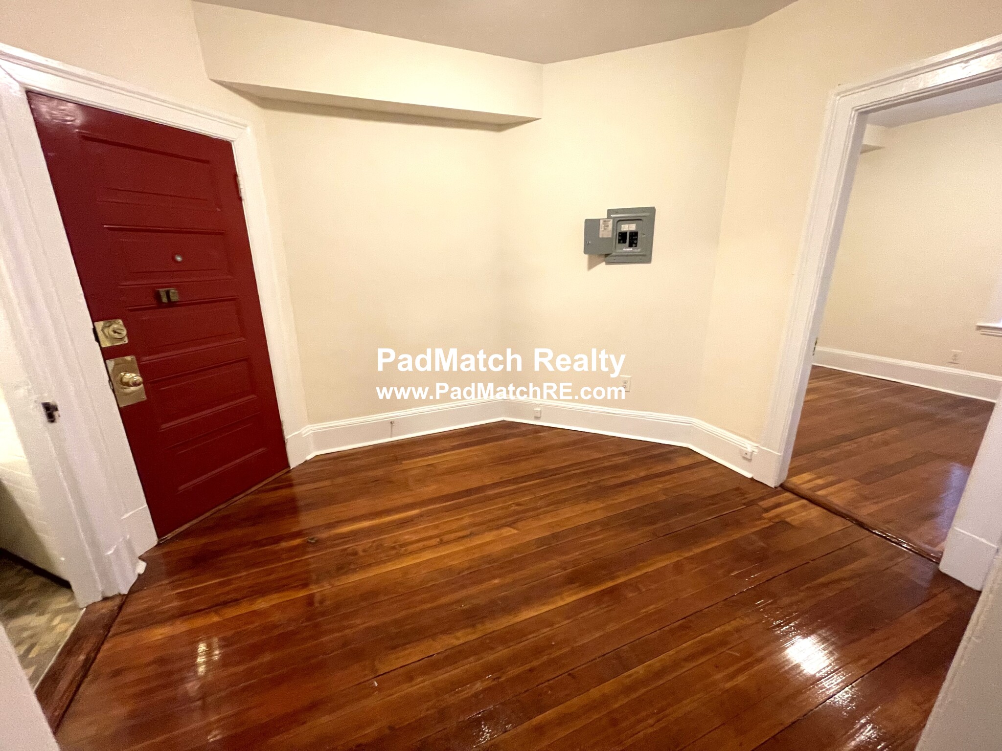 885 Massachusetts Ave, Harvard Square