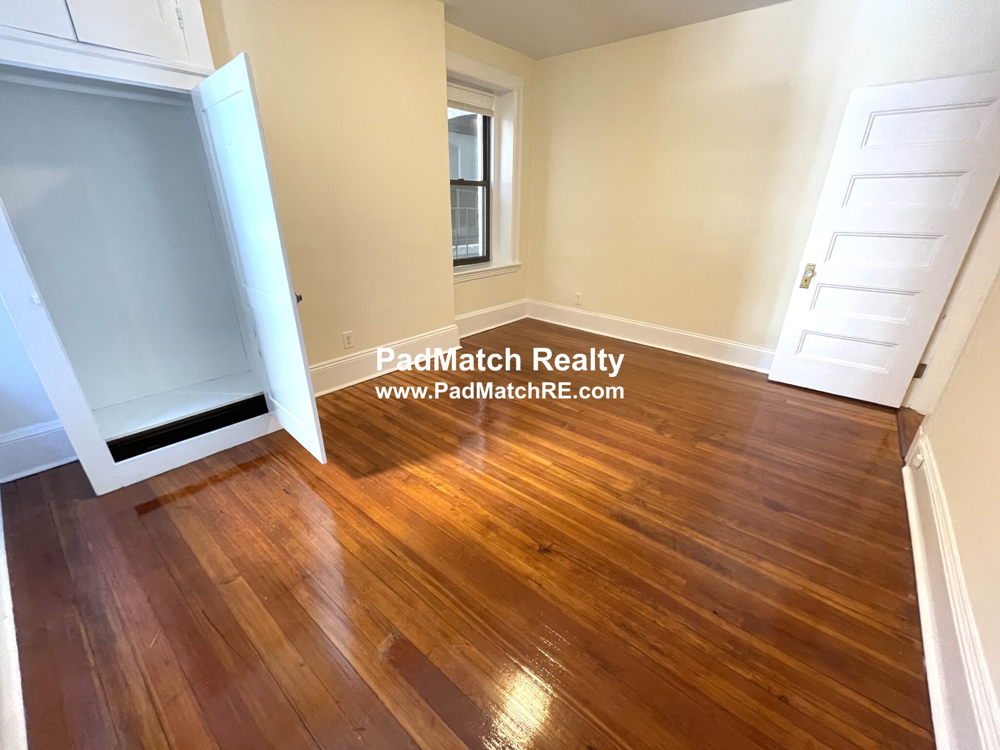 885 Massachusetts Ave, Harvard Square