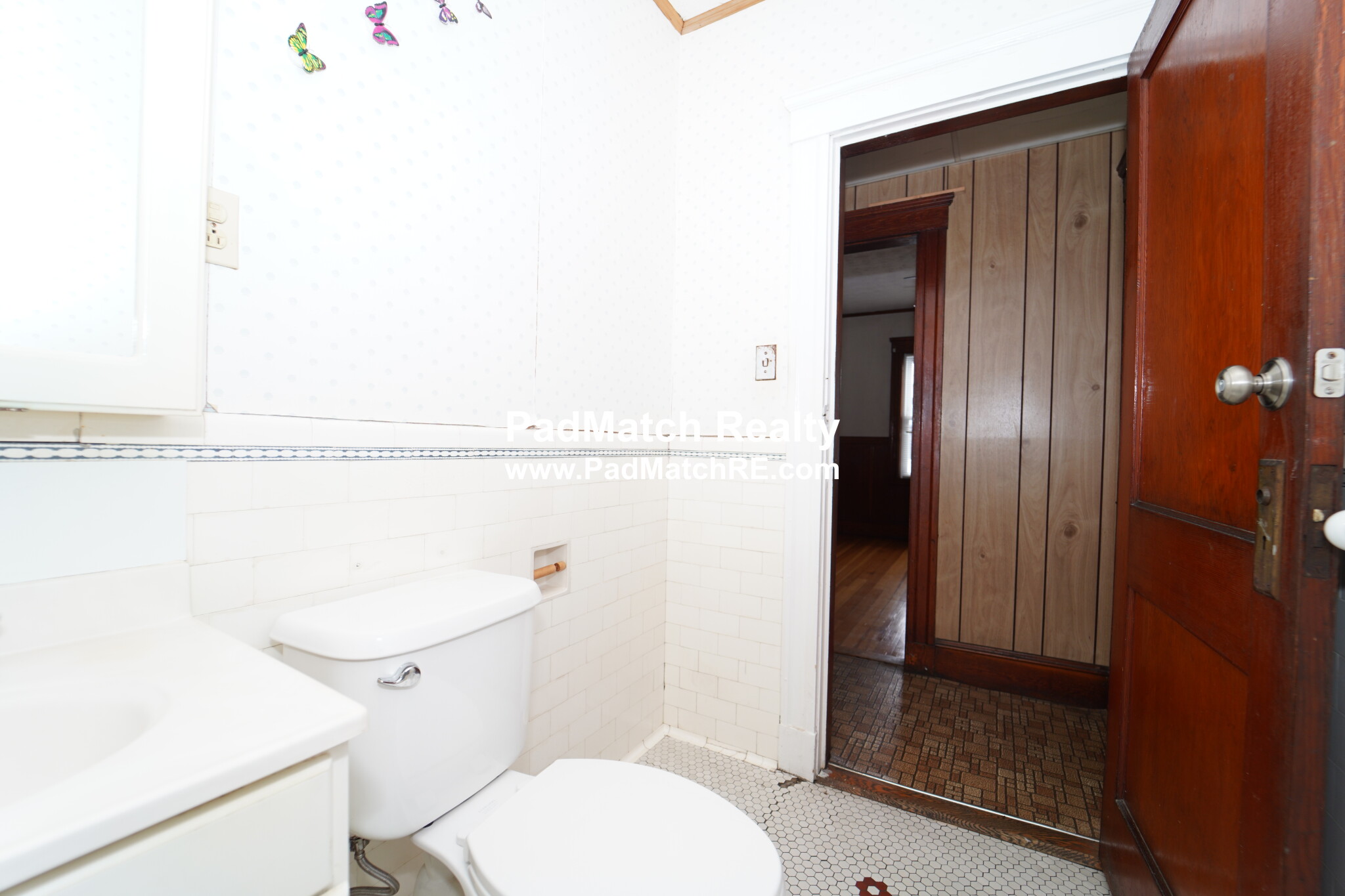 3 bed, 1 bath apartment for rent at 474 Western Ave Unit 2, Brighton — photo 8 of 28