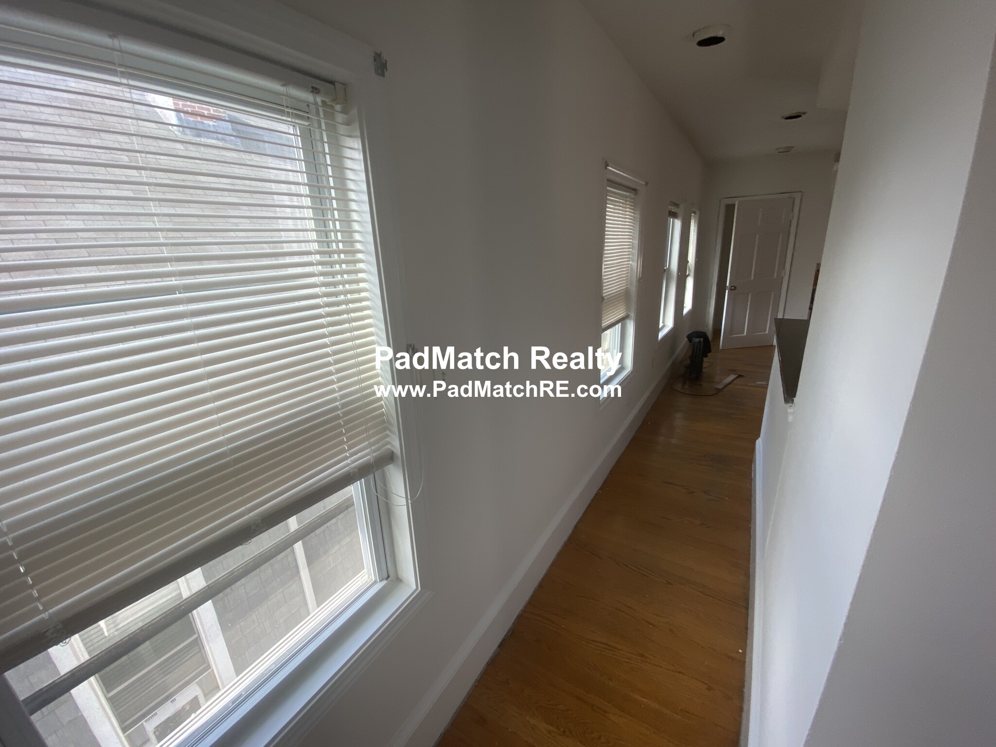 6 Bowdoin Park, Dorchester