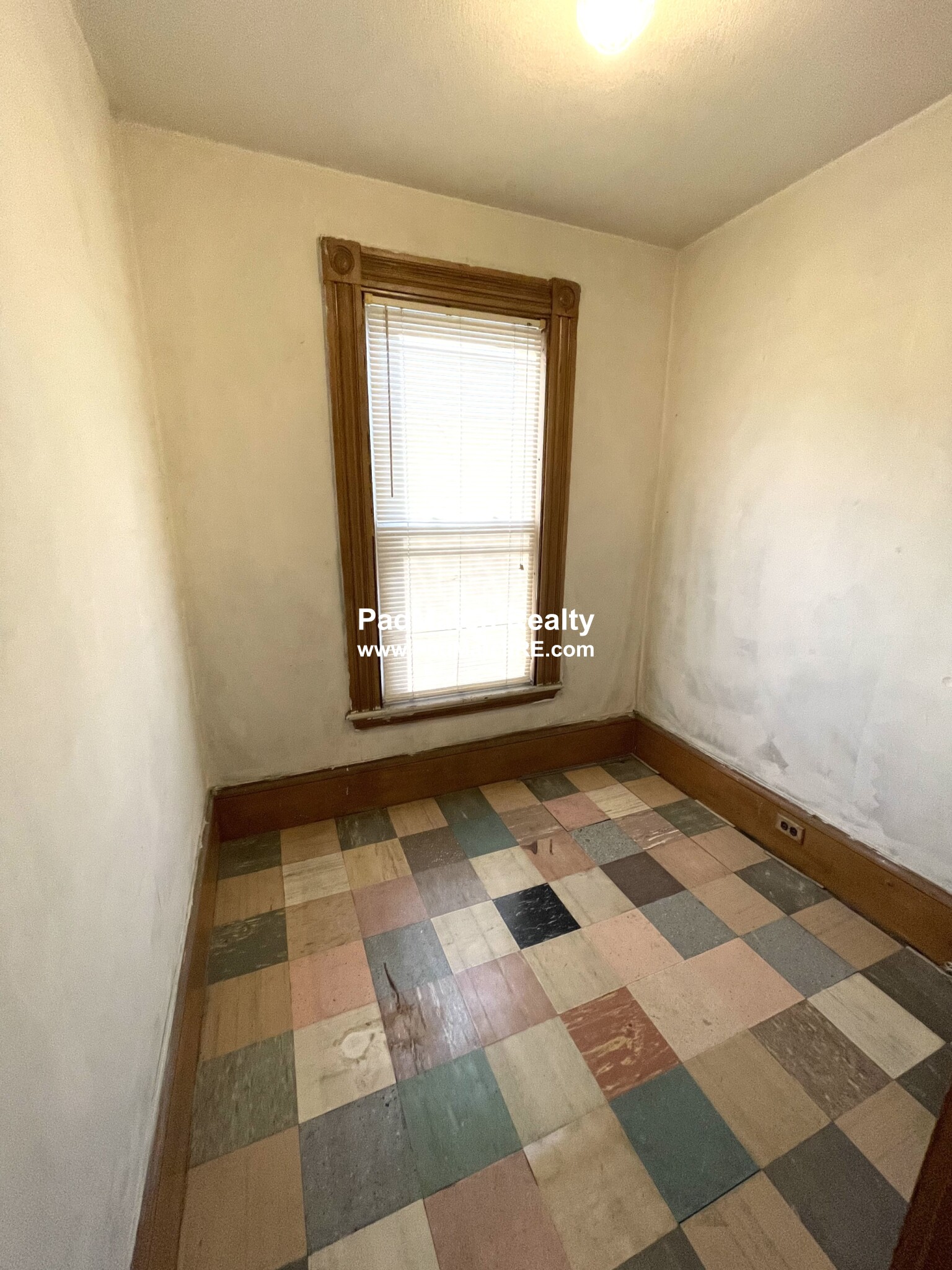 12 Reedsdale St, Allston