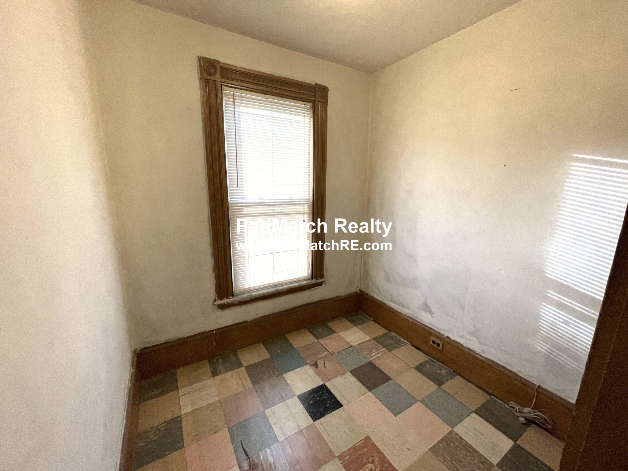 12 Reedsdale St, Allston