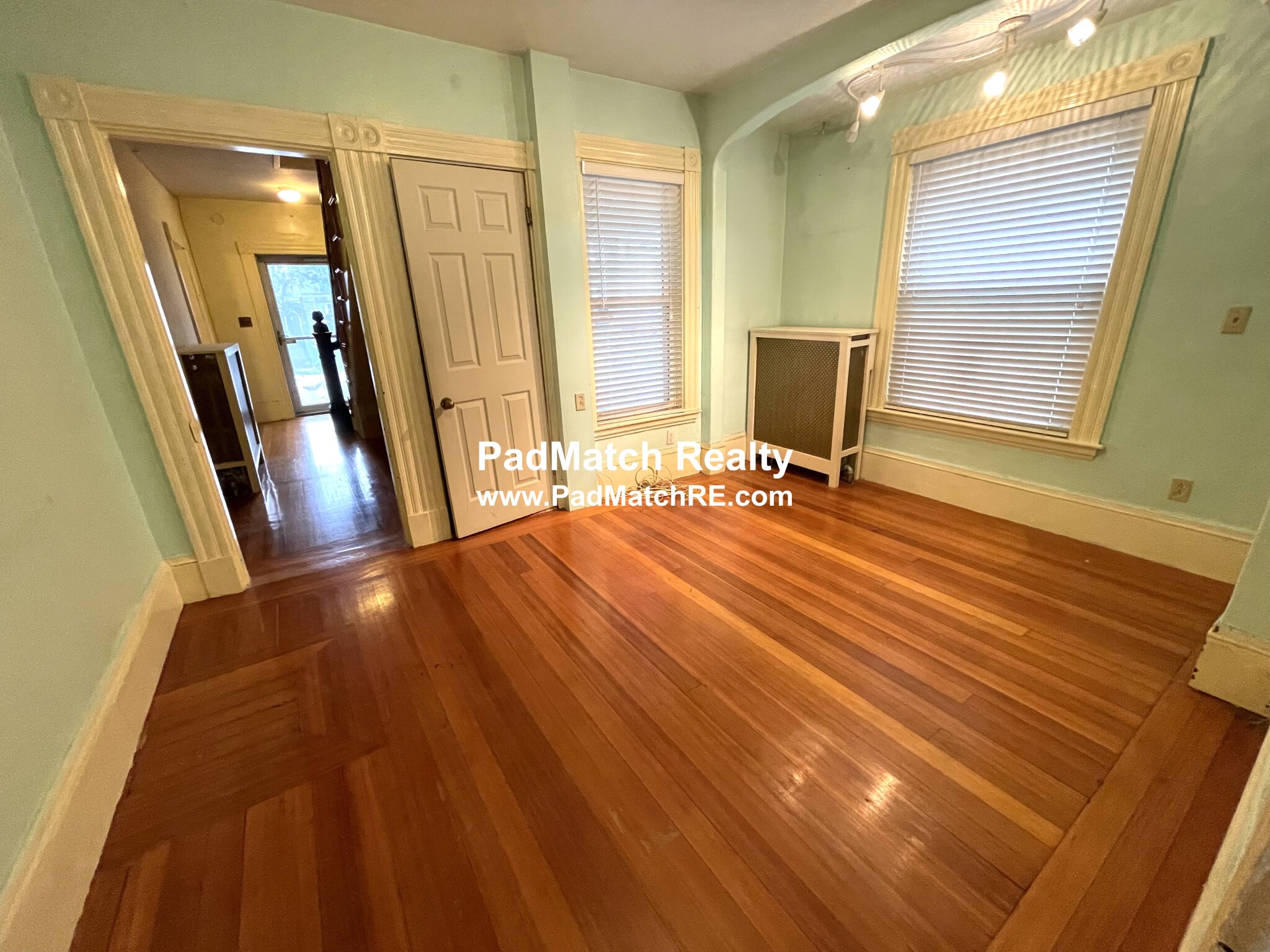 12 Reedsdale St, Allston