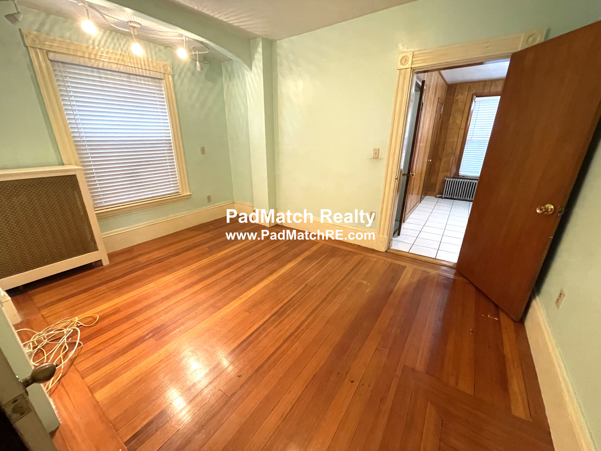 12 Reedsdale St, Allston