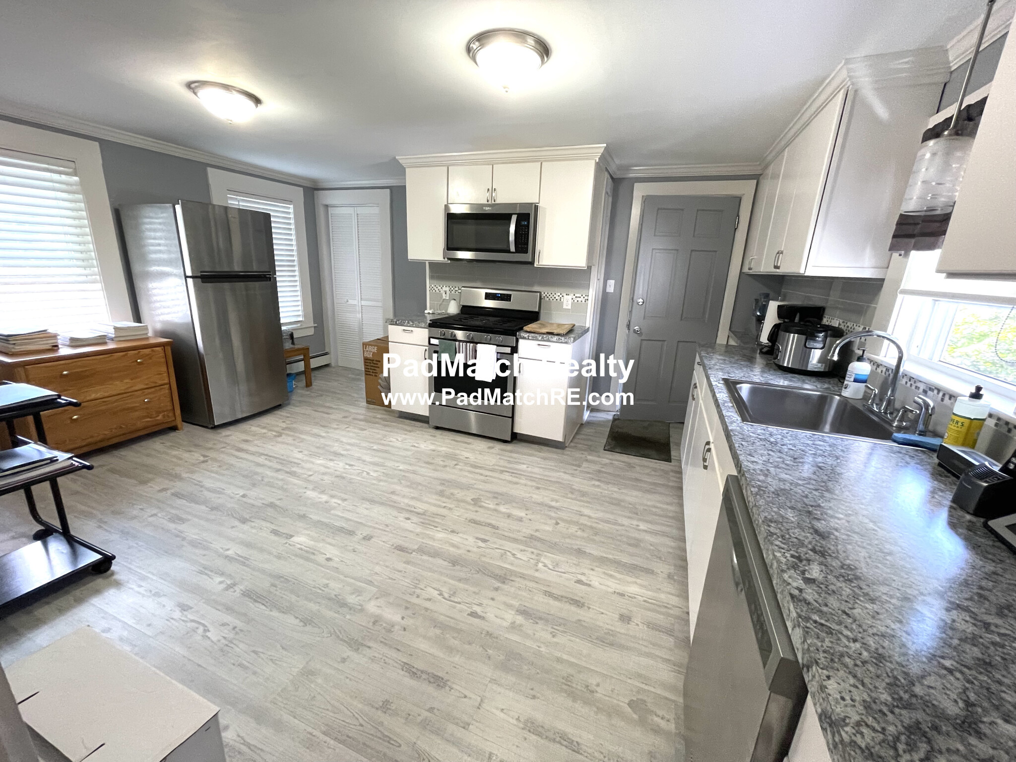 2 bed, 1 bath apartment for rent at 93 North Ave Unit 2, Natick — photo 4 of 14