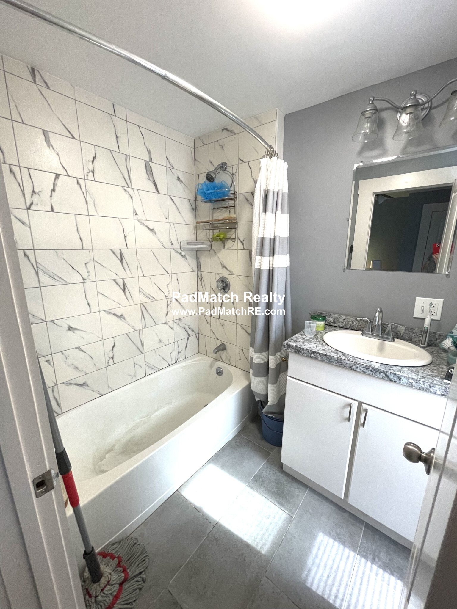 2 bed, 1 bath apartment for rent at 93 North Ave Unit 2, Natick — photo 11 of 14