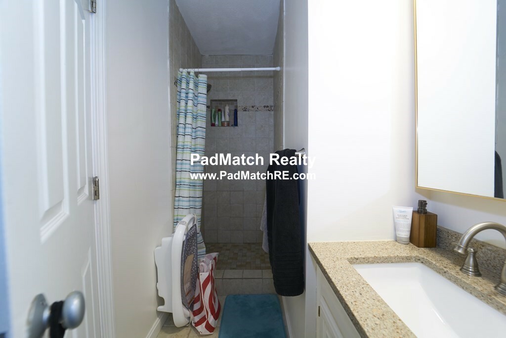 3 bed, 2.5 bath apartment for rent at 52 Newton St Unit TOWNHOUSE, Brighton — photo 18 of 21