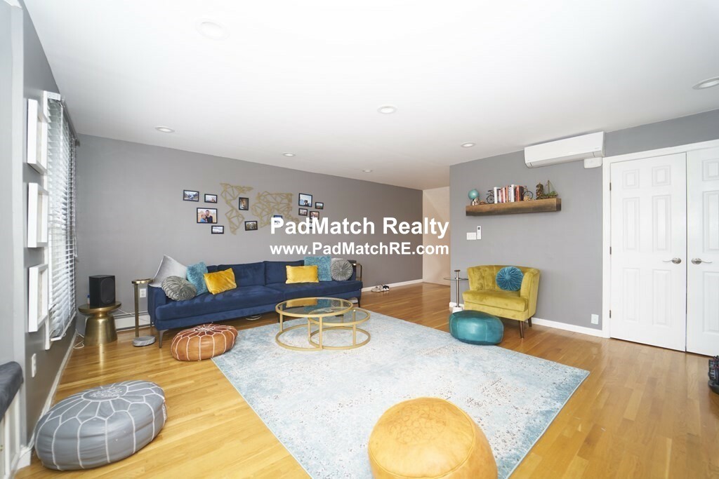 3 bed, 2.5 bath apartment for rent at 52 Newton St Unit TOWNHOUSE, Brighton — photo 3 of 21