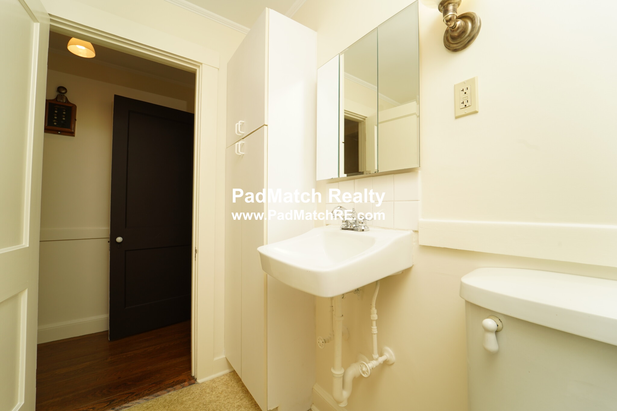 111 Carlton St, Brookline Village