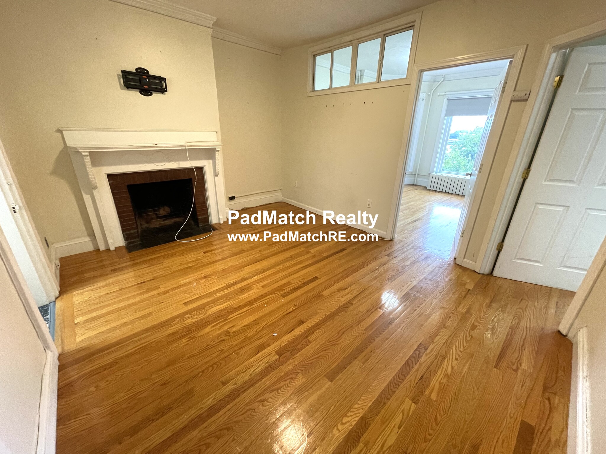 43 Bay State Rd, Fenway