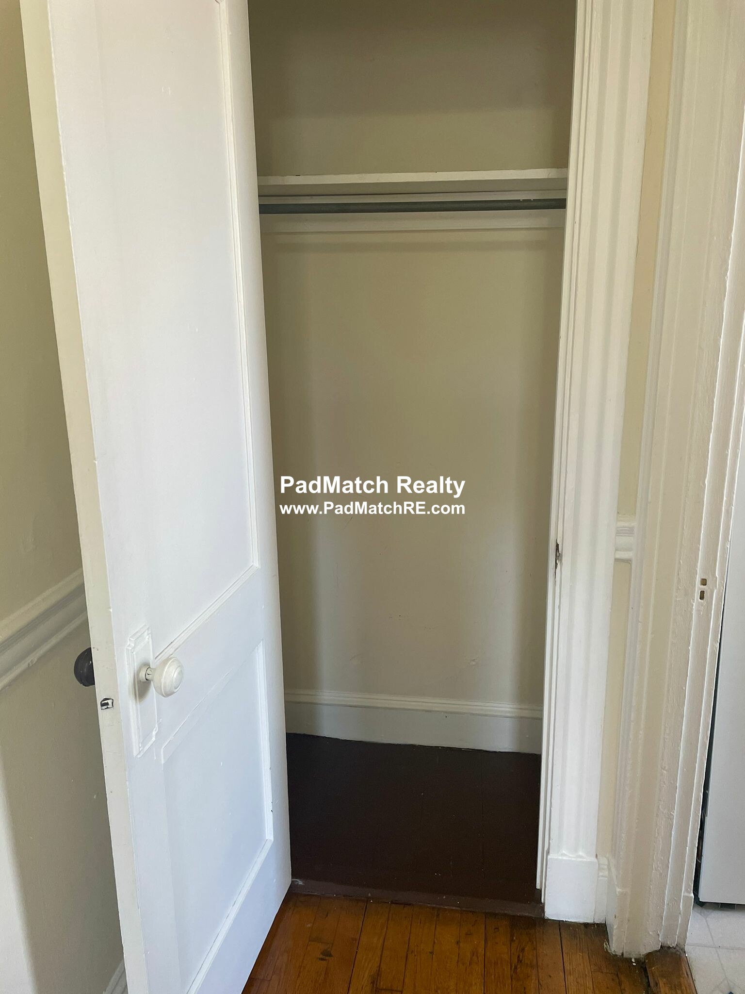 352 Riverway, Mission Hill