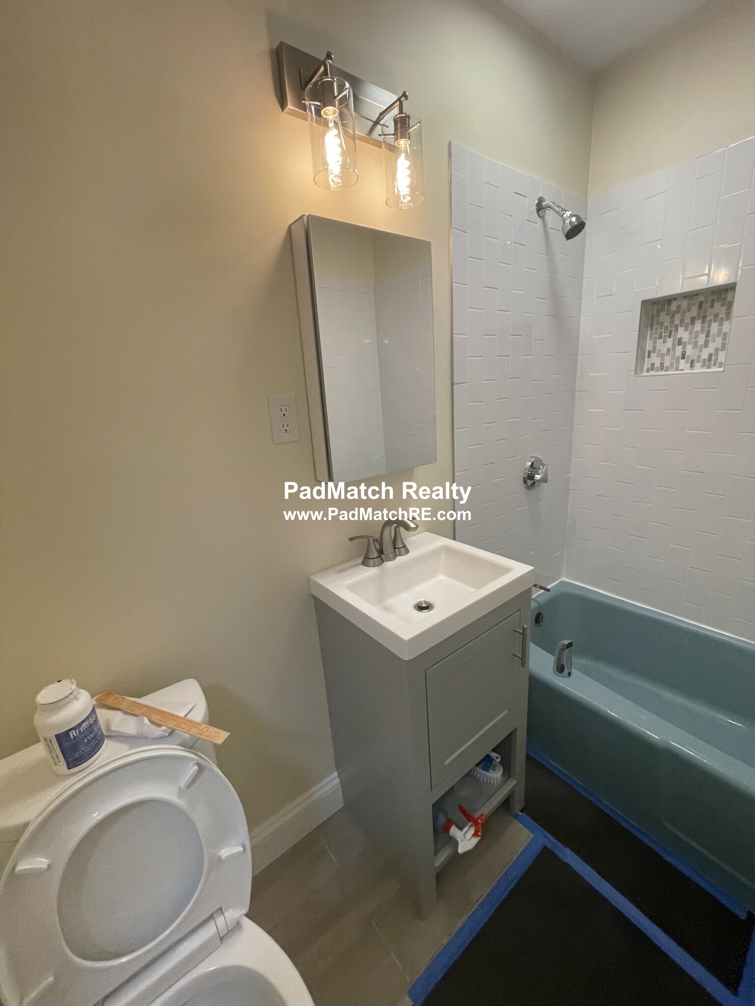 720 Bennington St, East Boston