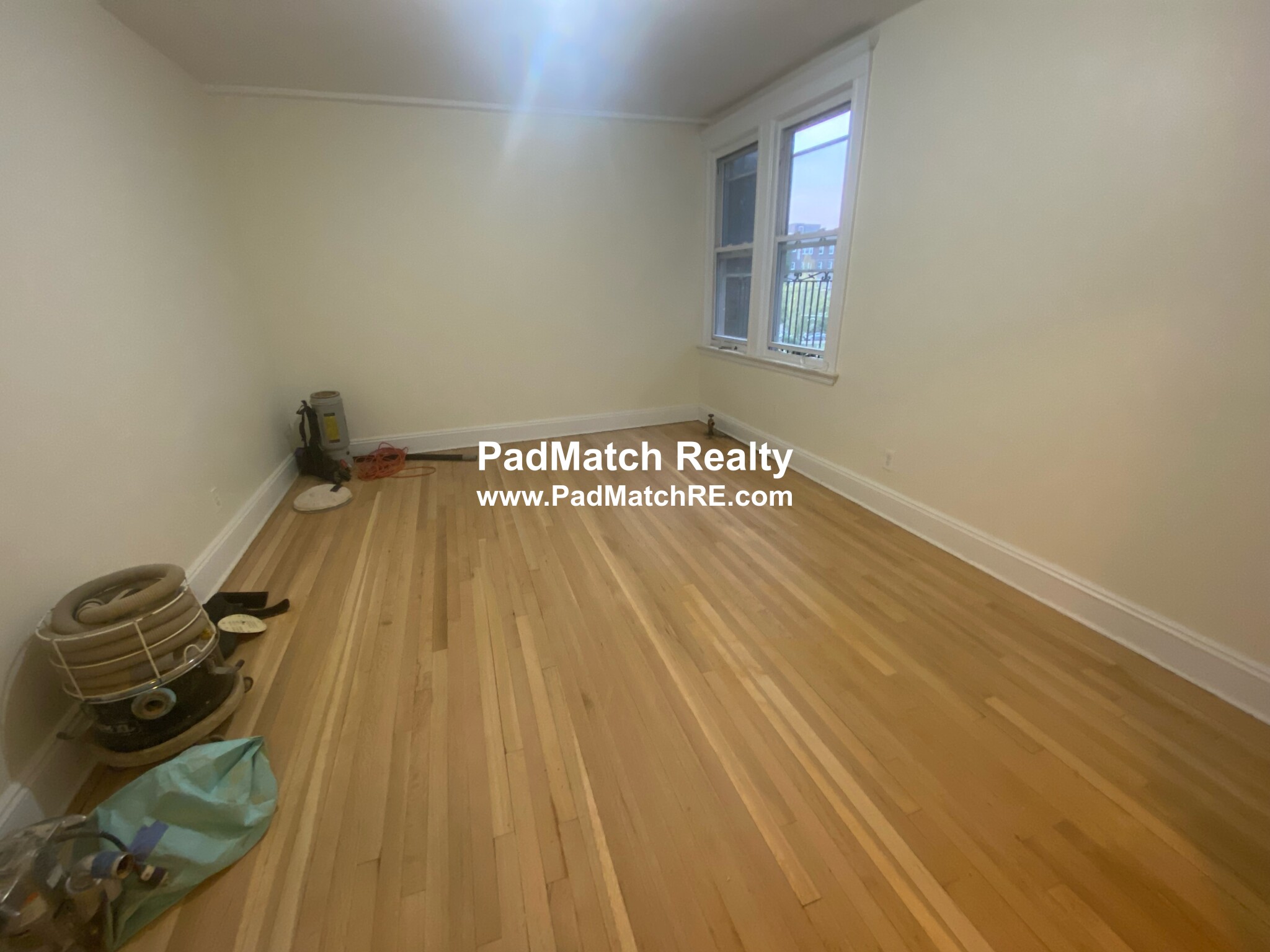 2 bed, 1 bath apartment for rent at 1638 Commonwealth Ave Unit 10, Brighton — photo 2 of 7