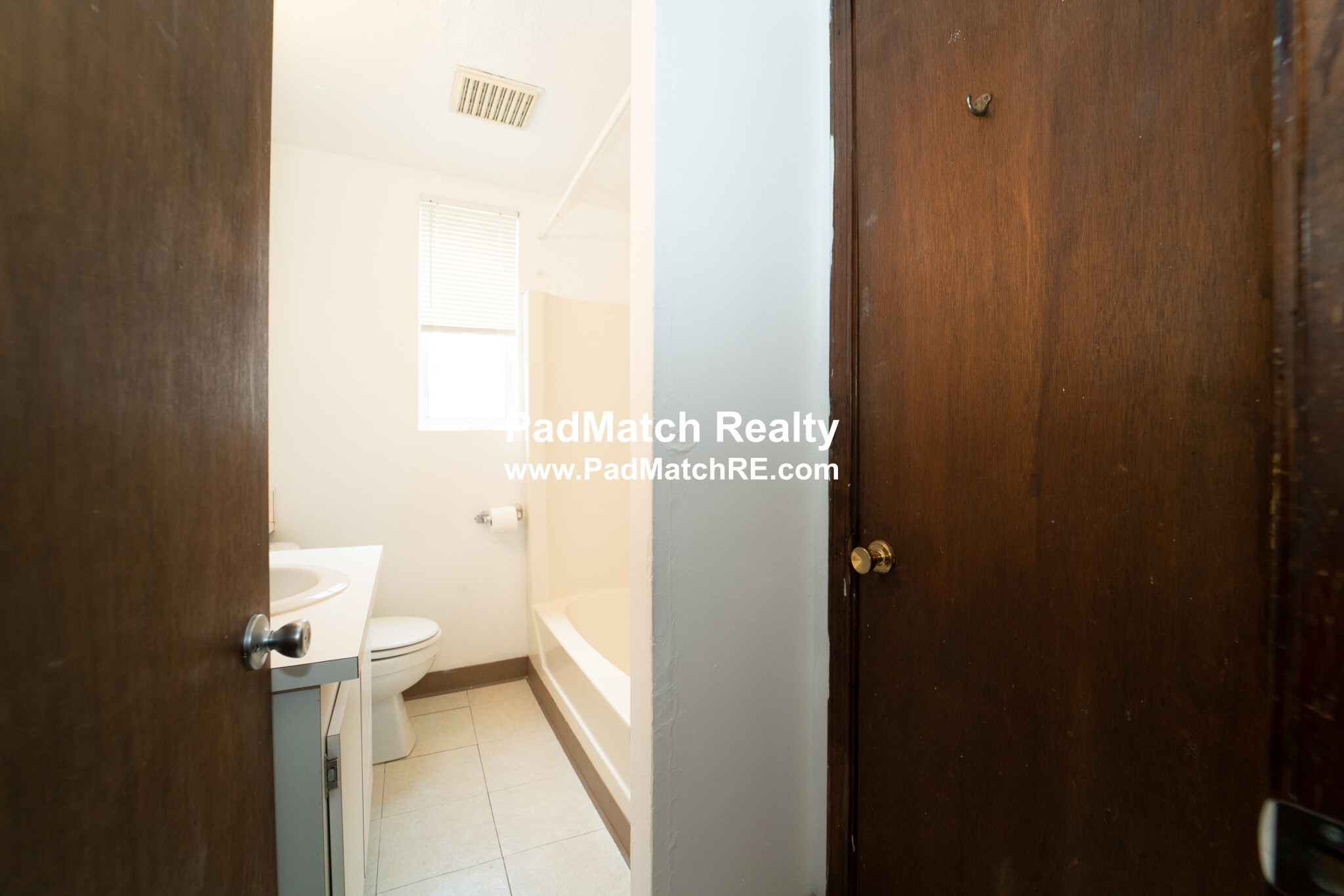 87 Sheridan St, Jamaica Plain