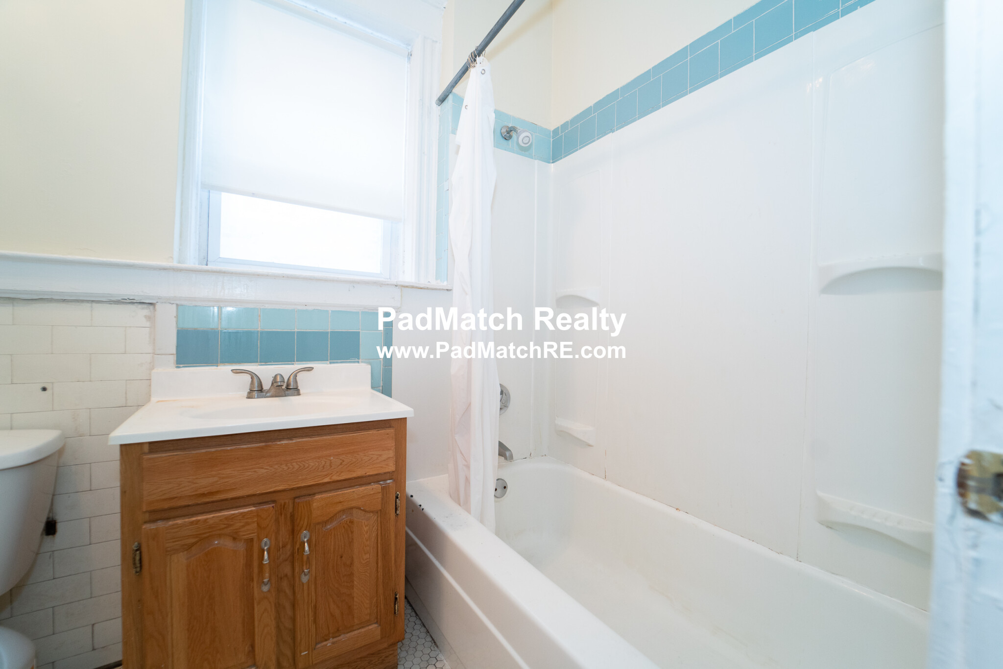 15 Quint Ave, Allston