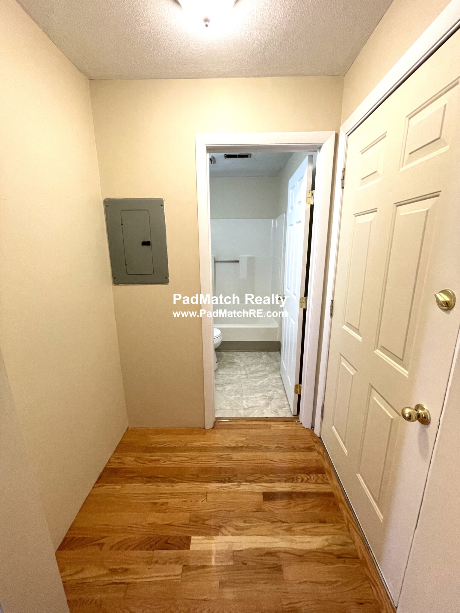 385 Dorchester St, South Boston