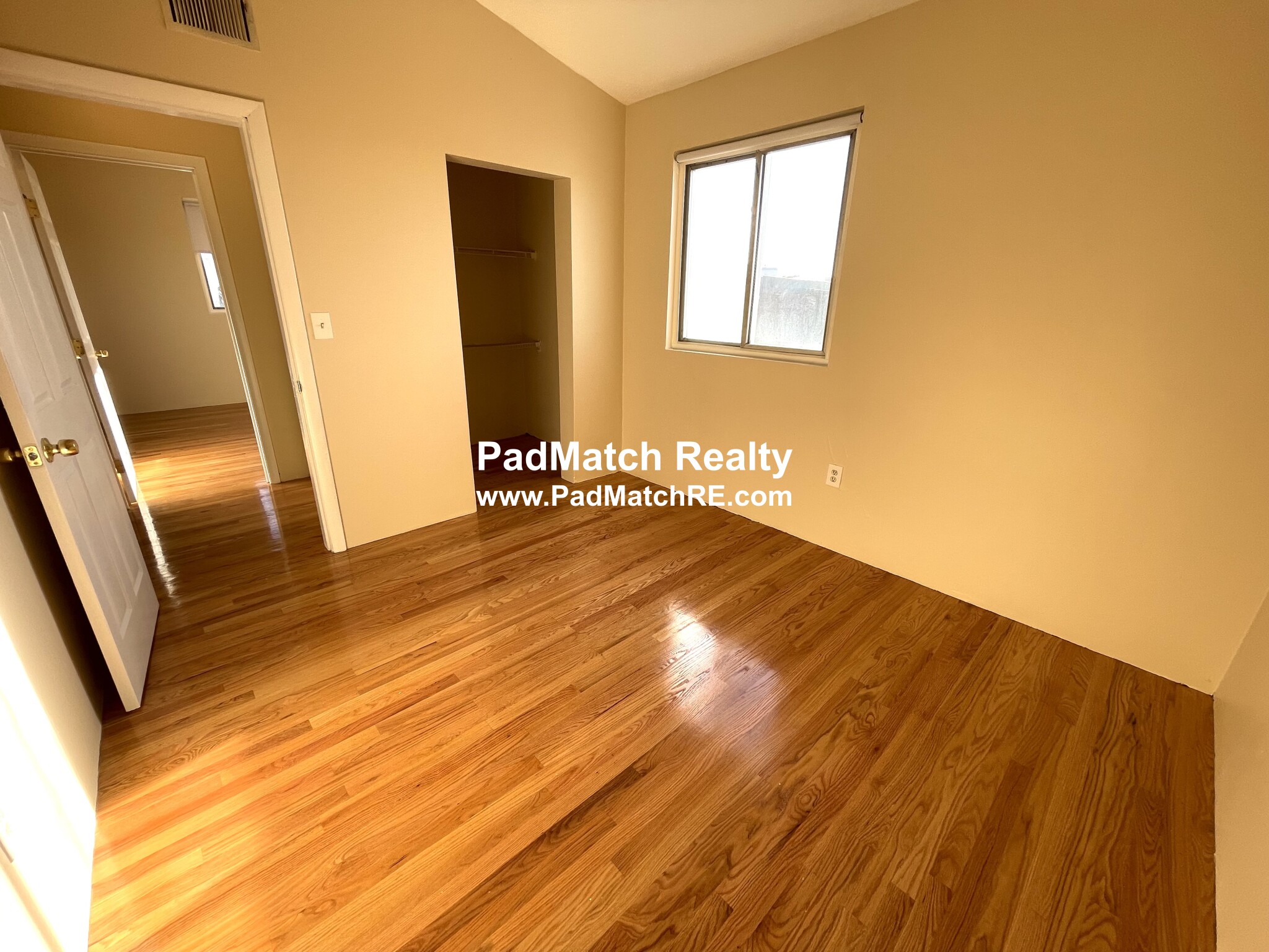 385 Dorchester St, South Boston