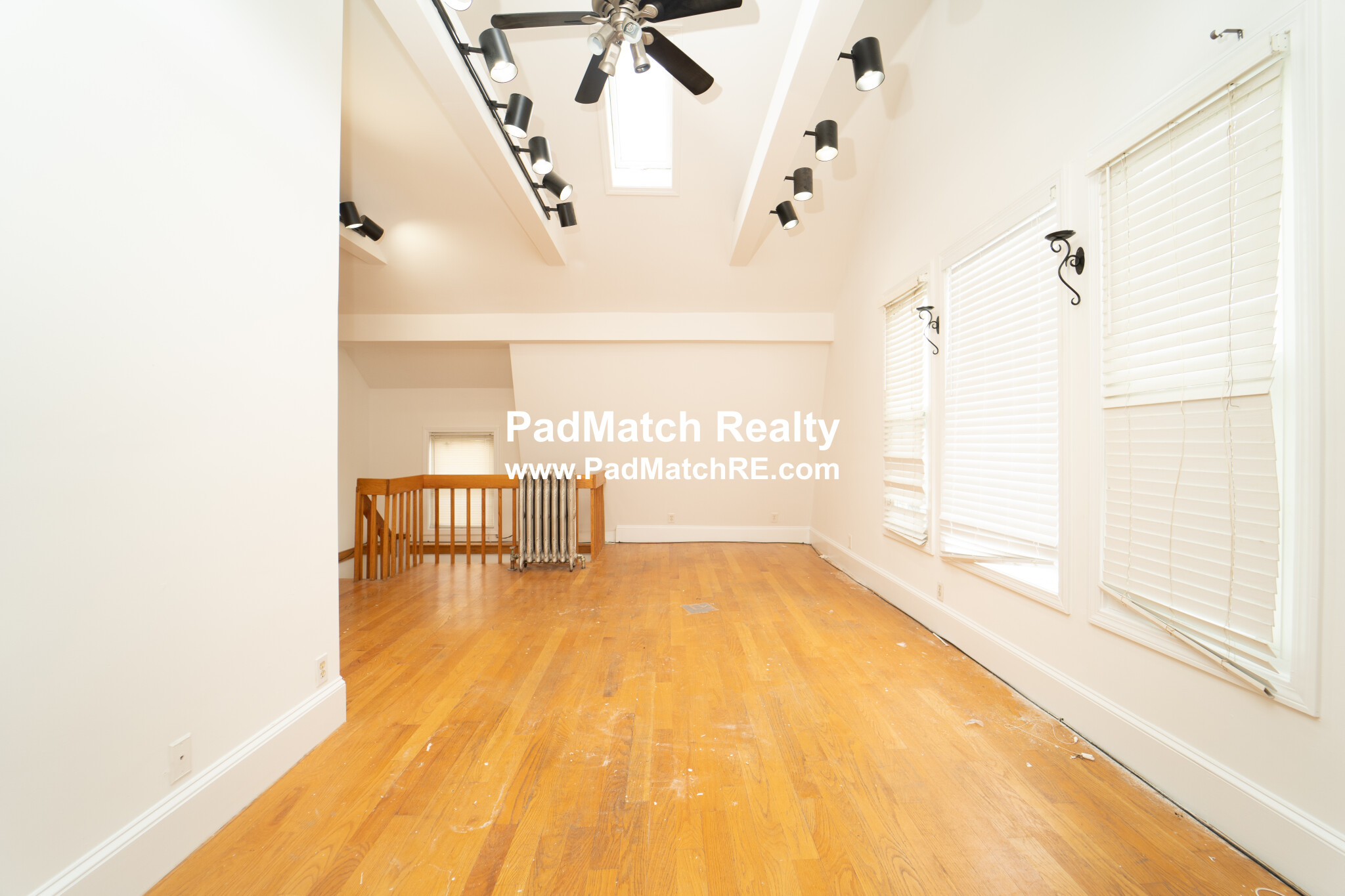 6 Bowdoin Park, Dorchester