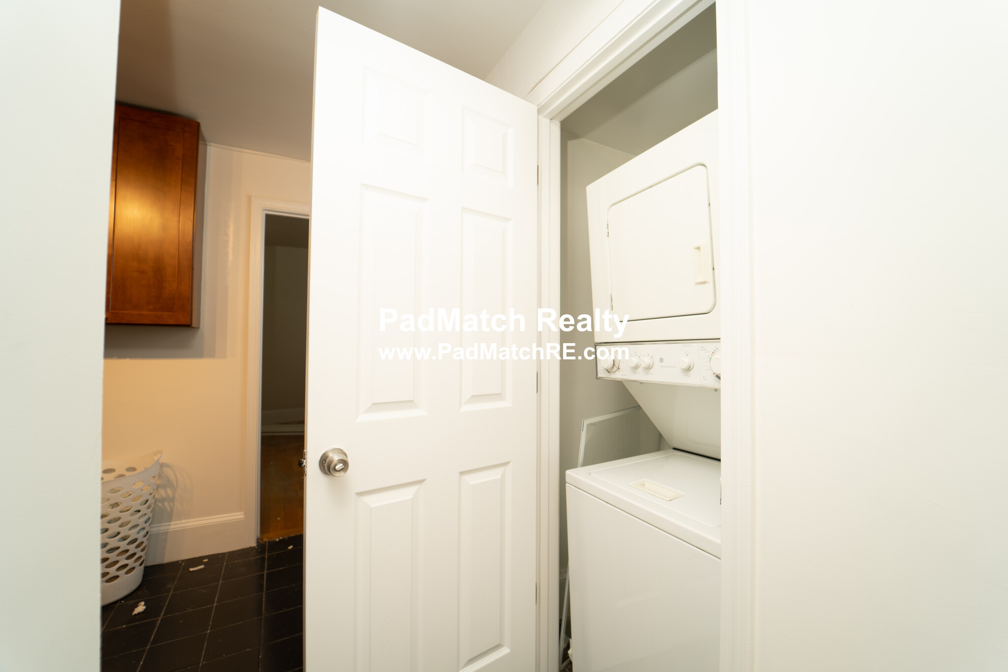 6 Bowdoin Park, Dorchester