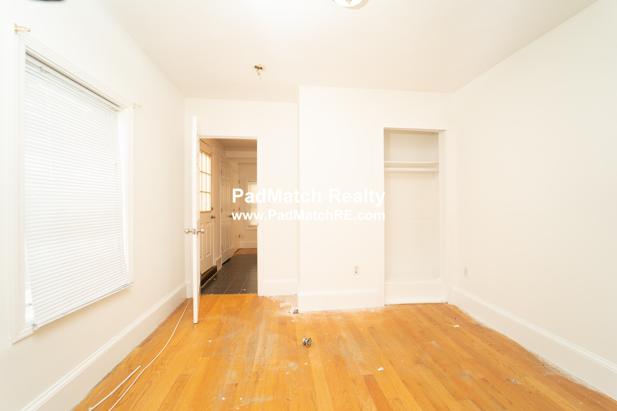 6 Bowdoin Park, Dorchester