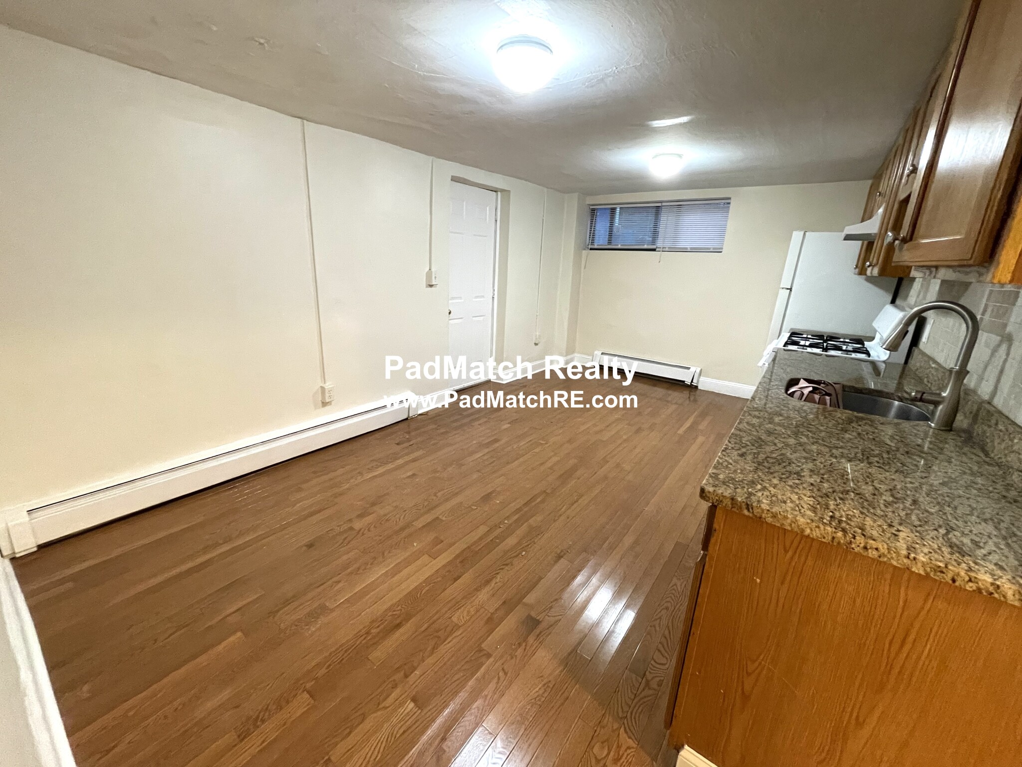 2 President Ter, Brighton