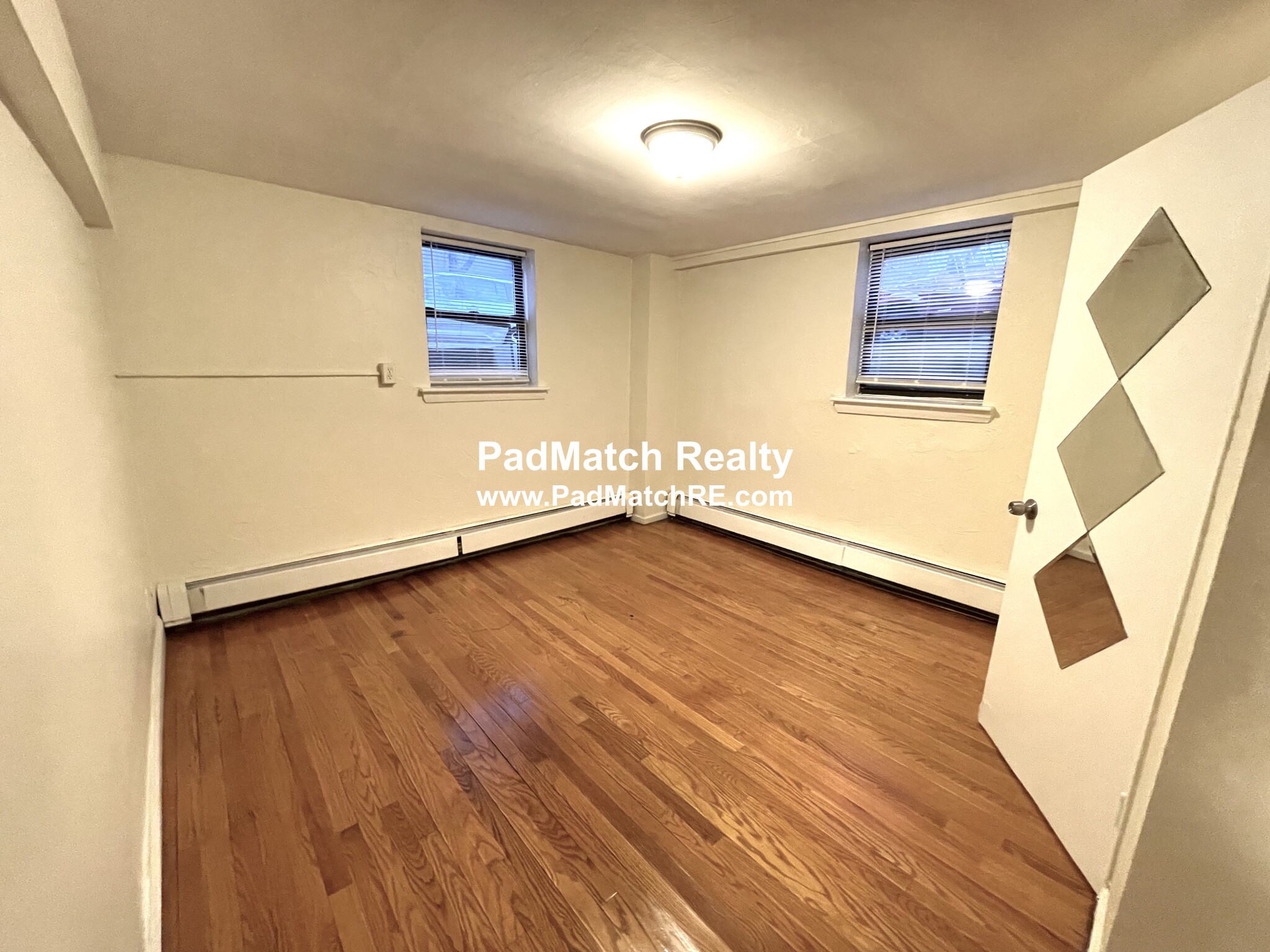 2 President Ter, Brighton