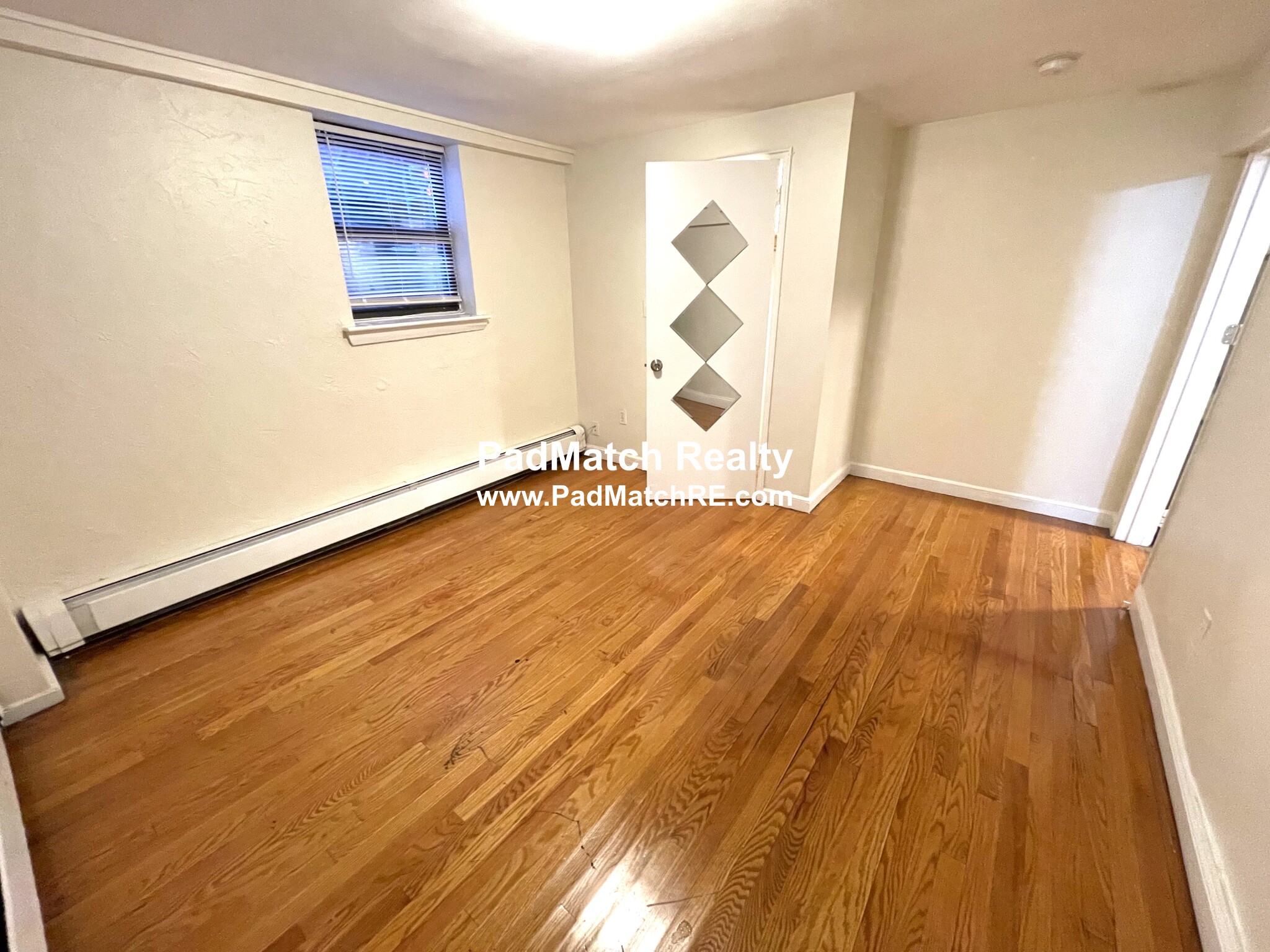 2 President Ter, Brighton