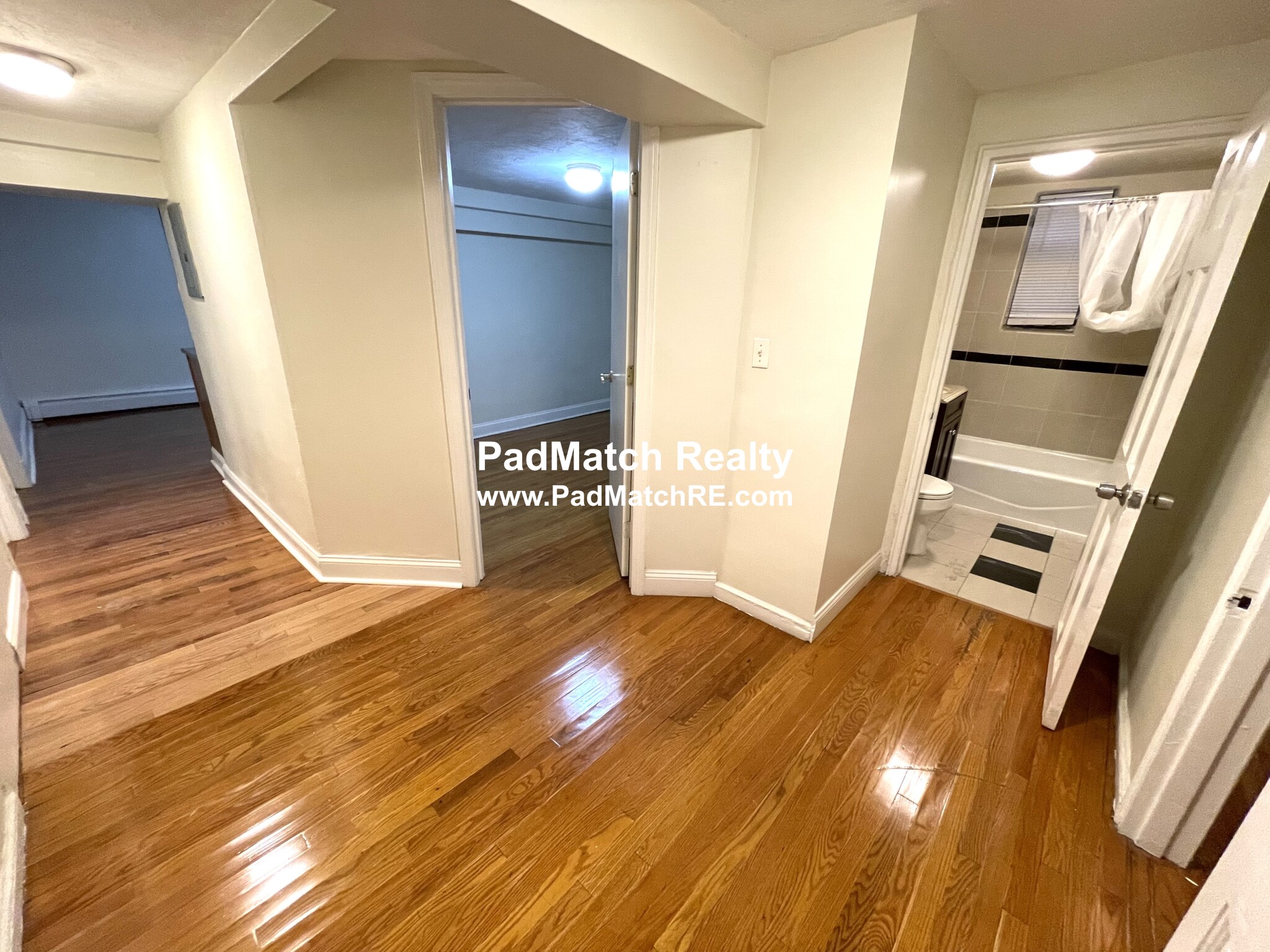 2 President Ter, Brighton