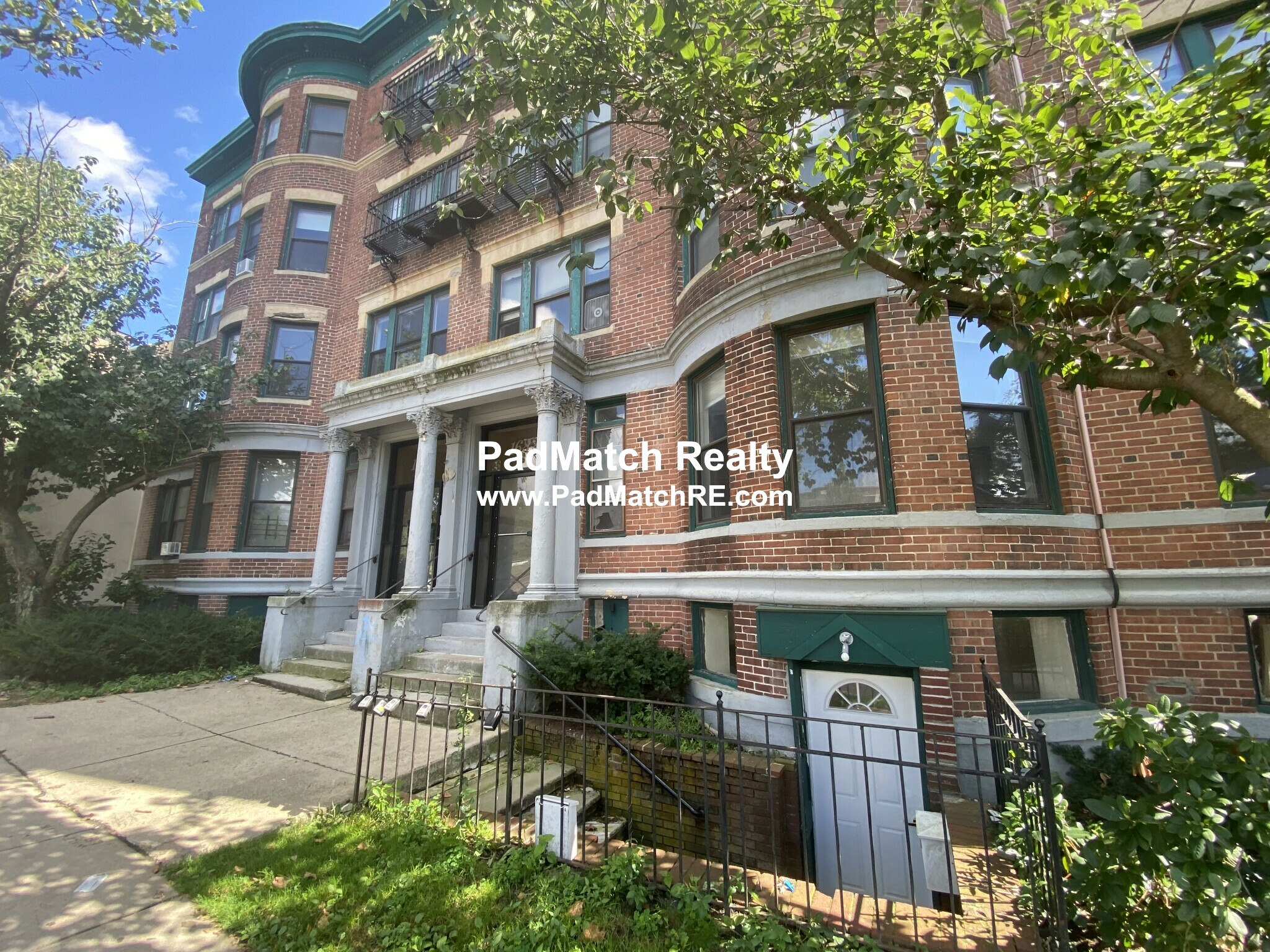 1682 Commonwealth Ave, Brighton