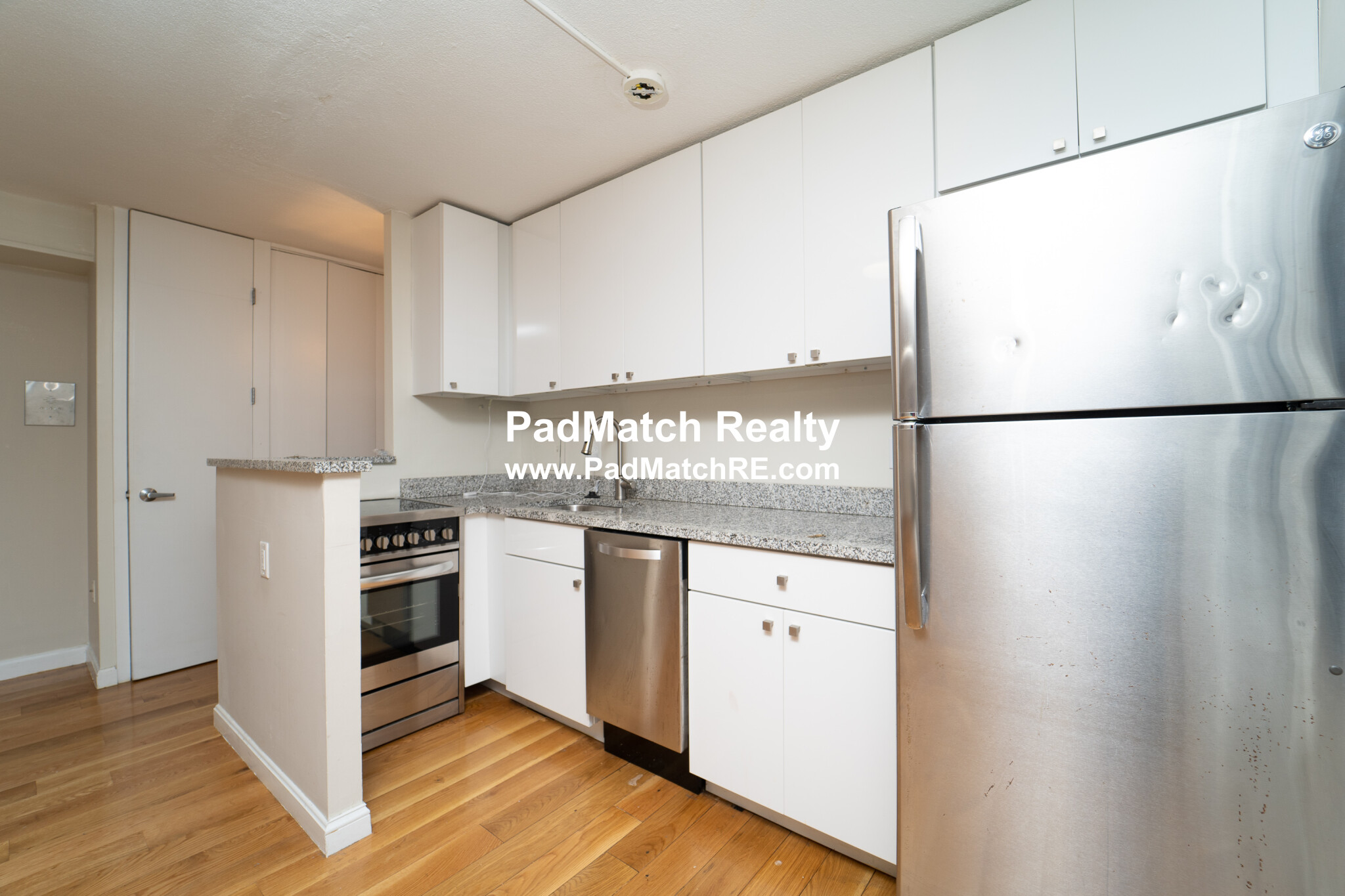 125 Trapelo Rd, Waverley Square