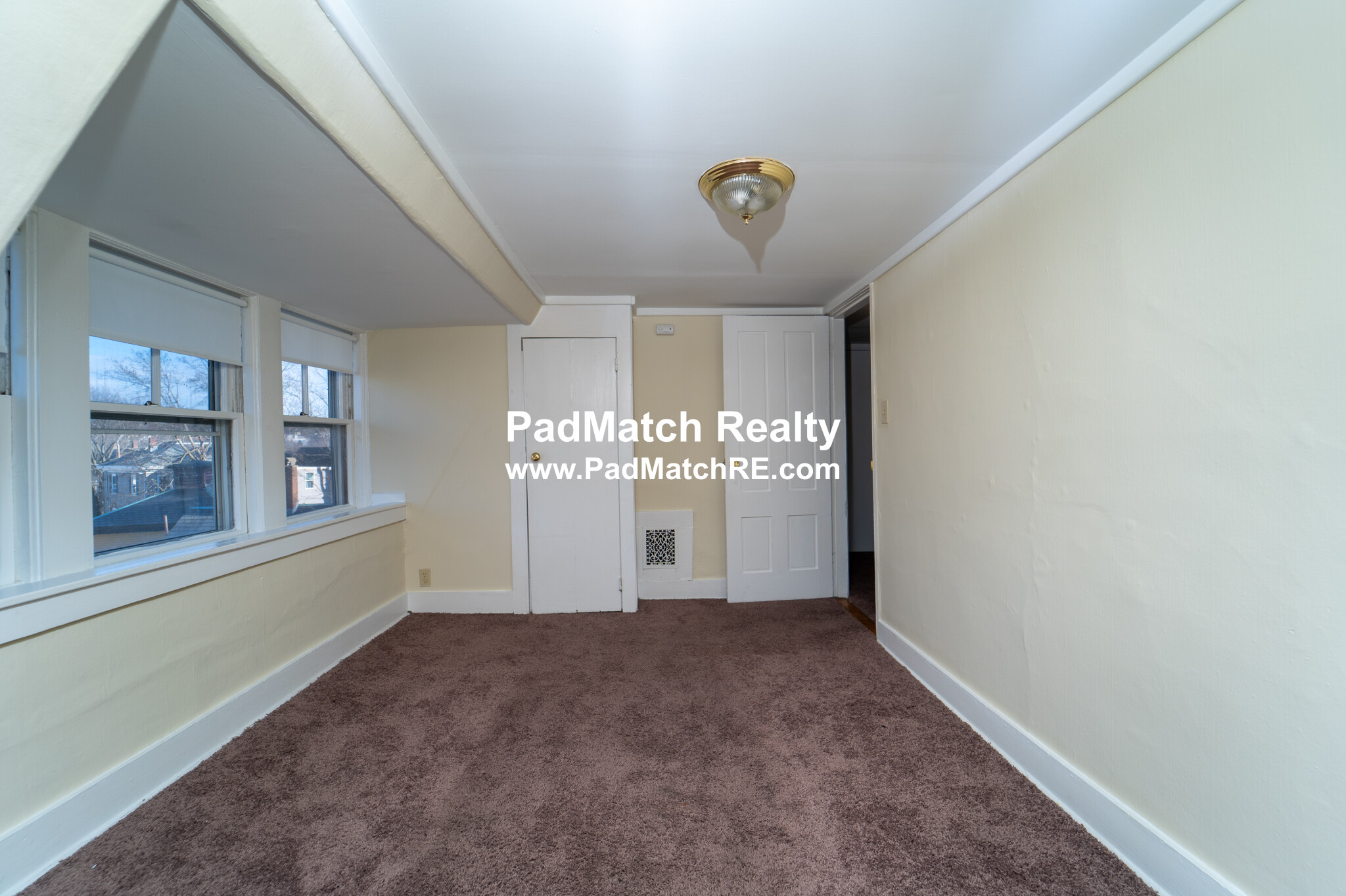 1 bed, 1 bath apartment for rent at 62 Maple St Unit 3, Hyde Park — photo 2 of 16