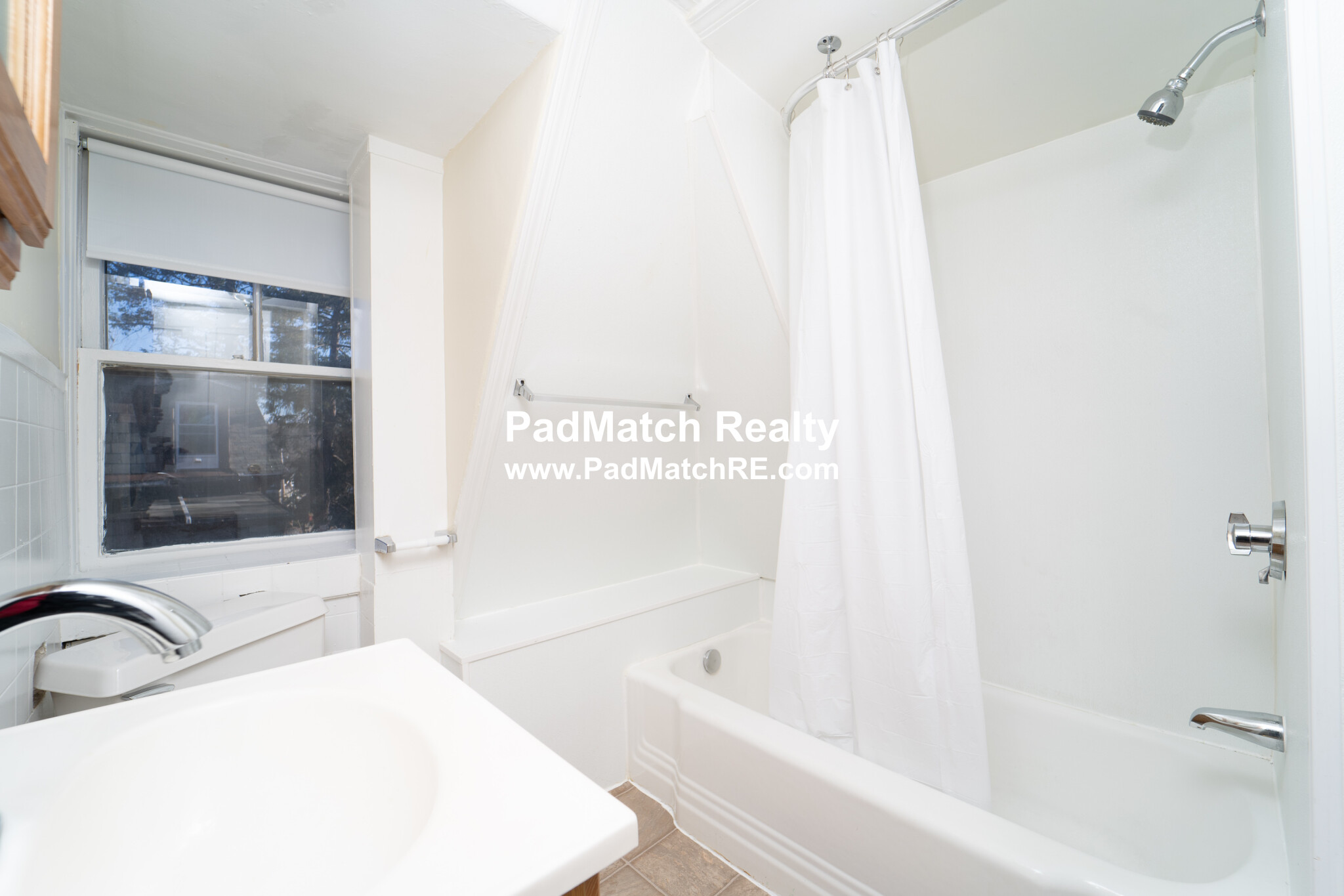 1 bed, 1 bath apartment for rent at 62 Maple St Unit 3, Hyde Park — photo 11 of 16