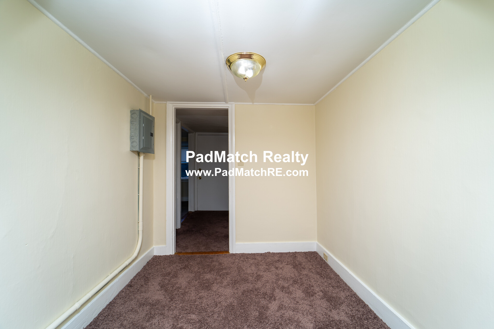 1 bed, 1 bath apartment for rent at 62 Maple St Unit 3, Hyde Park — photo 4 of 16