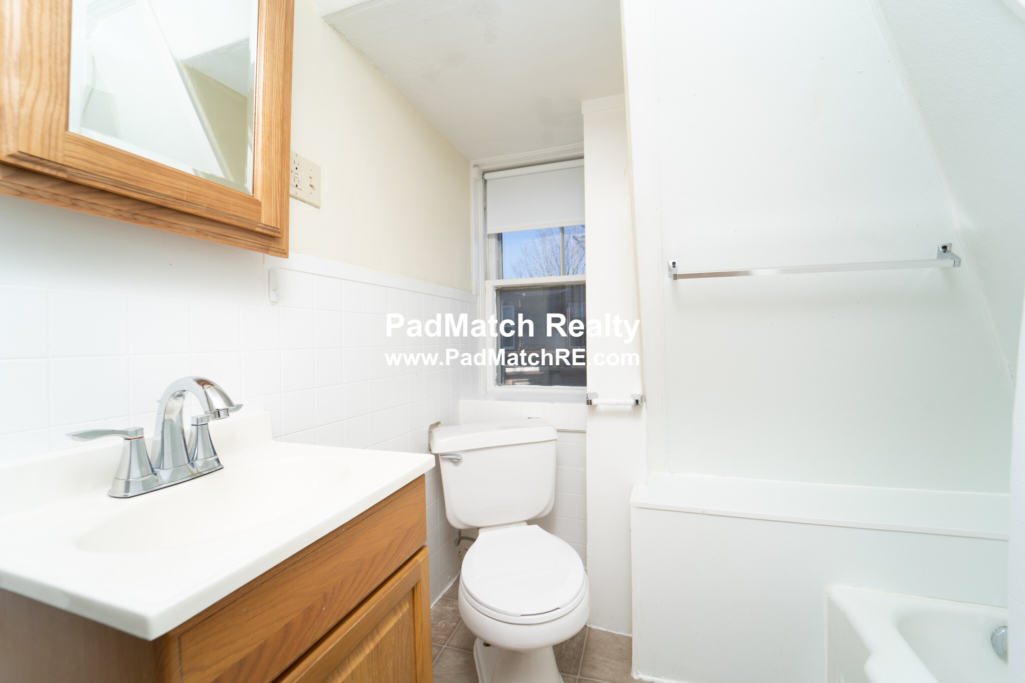 1 bed, 1 bath apartment for rent at 62 Maple St Unit 3, Hyde Park — photo 13 of 16