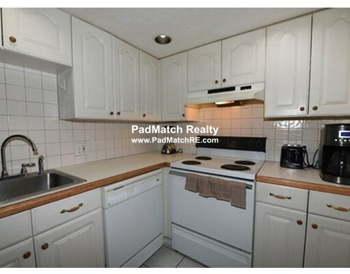 2 bed, 1 bath apartment for rent at 000 Main Unit 14, Weymouth — photo 1 of 7