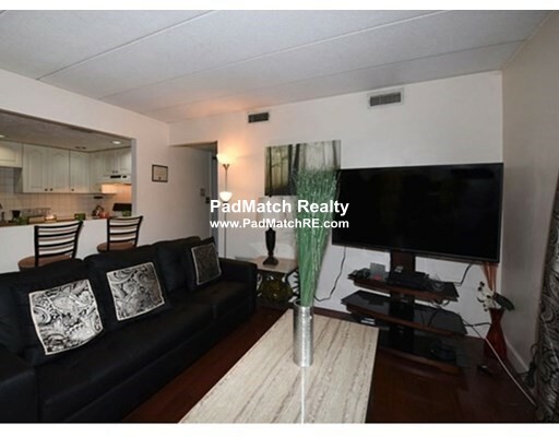 2 bed, 1 bath apartment for rent at 000 Main Unit 14, Weymouth — photo 4 of 7