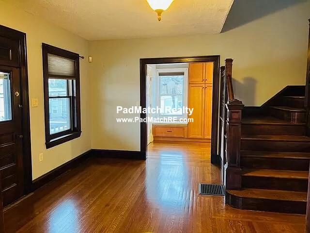 4 bed, 4+ bath apartment for rent at 2054 Beacon St Unit HOUSE, Newton — photo 6 of 8