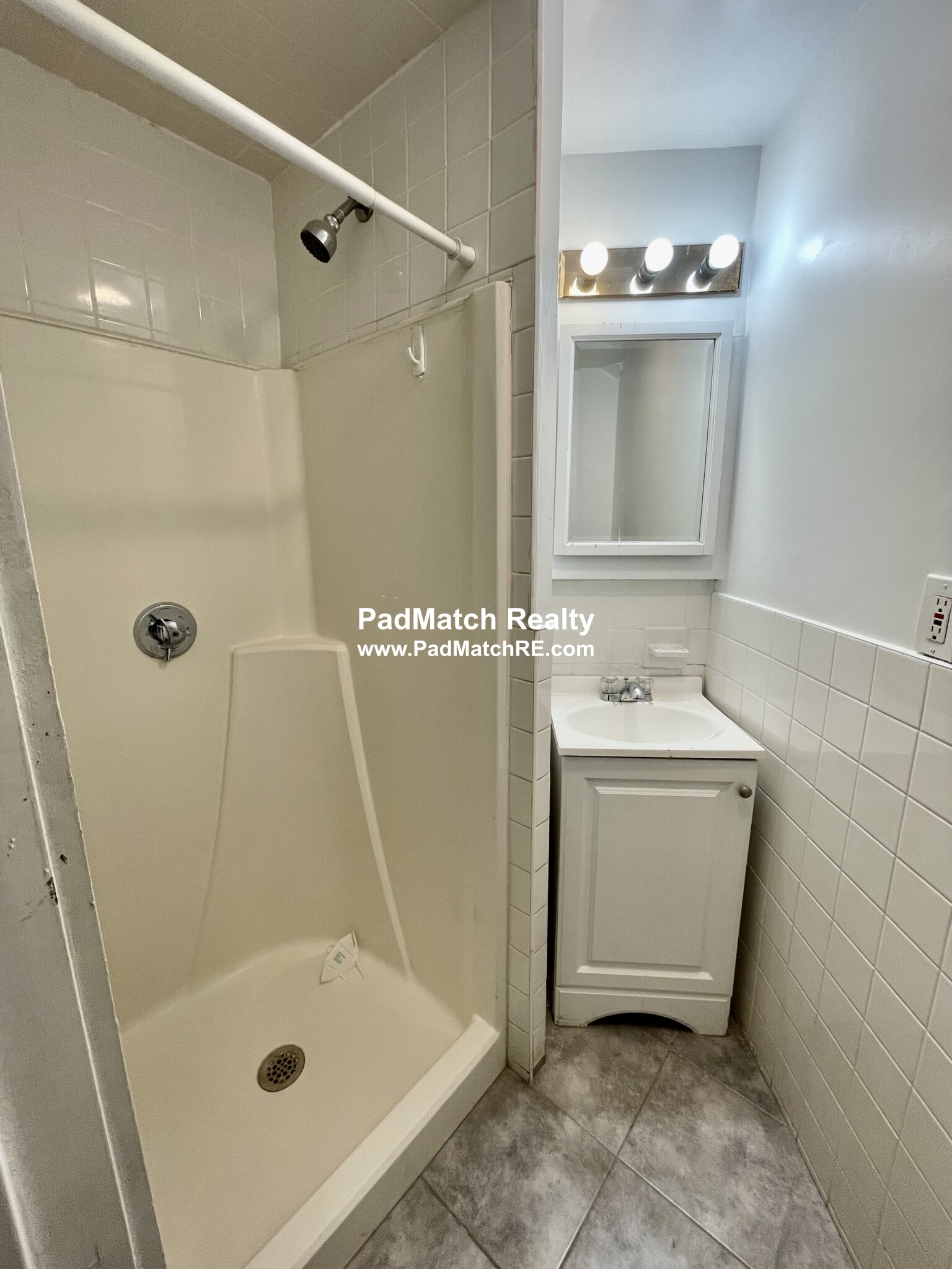 1682 Commonwealth Ave, Brighton