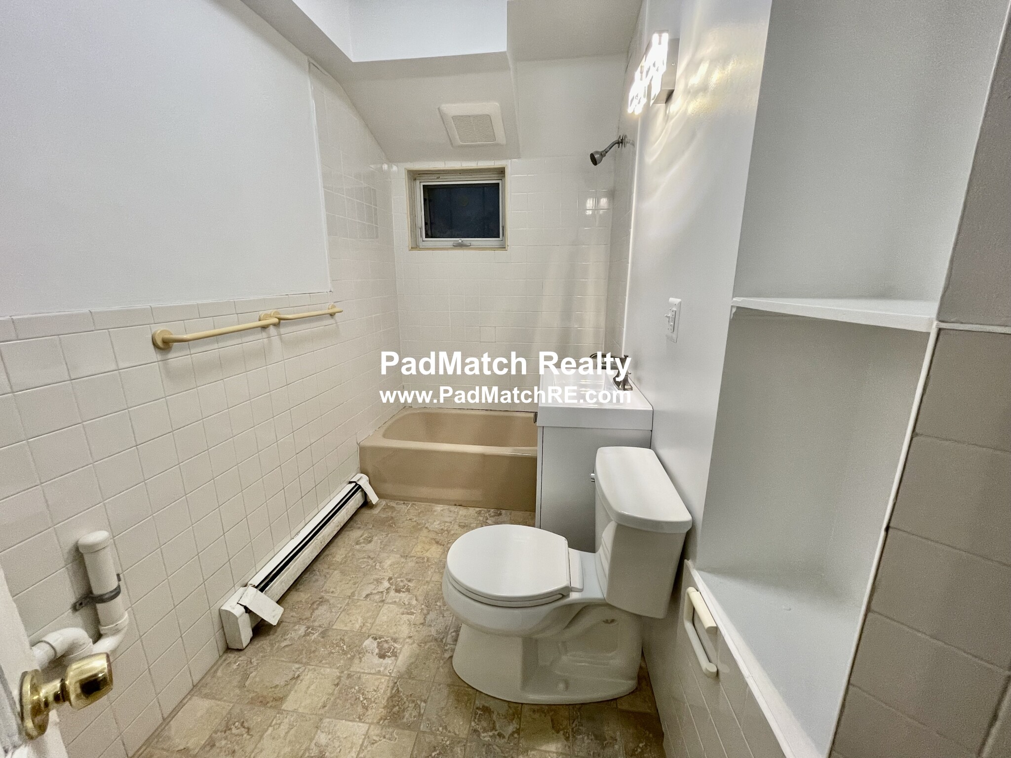 1682 Commonwealth Ave, Brighton