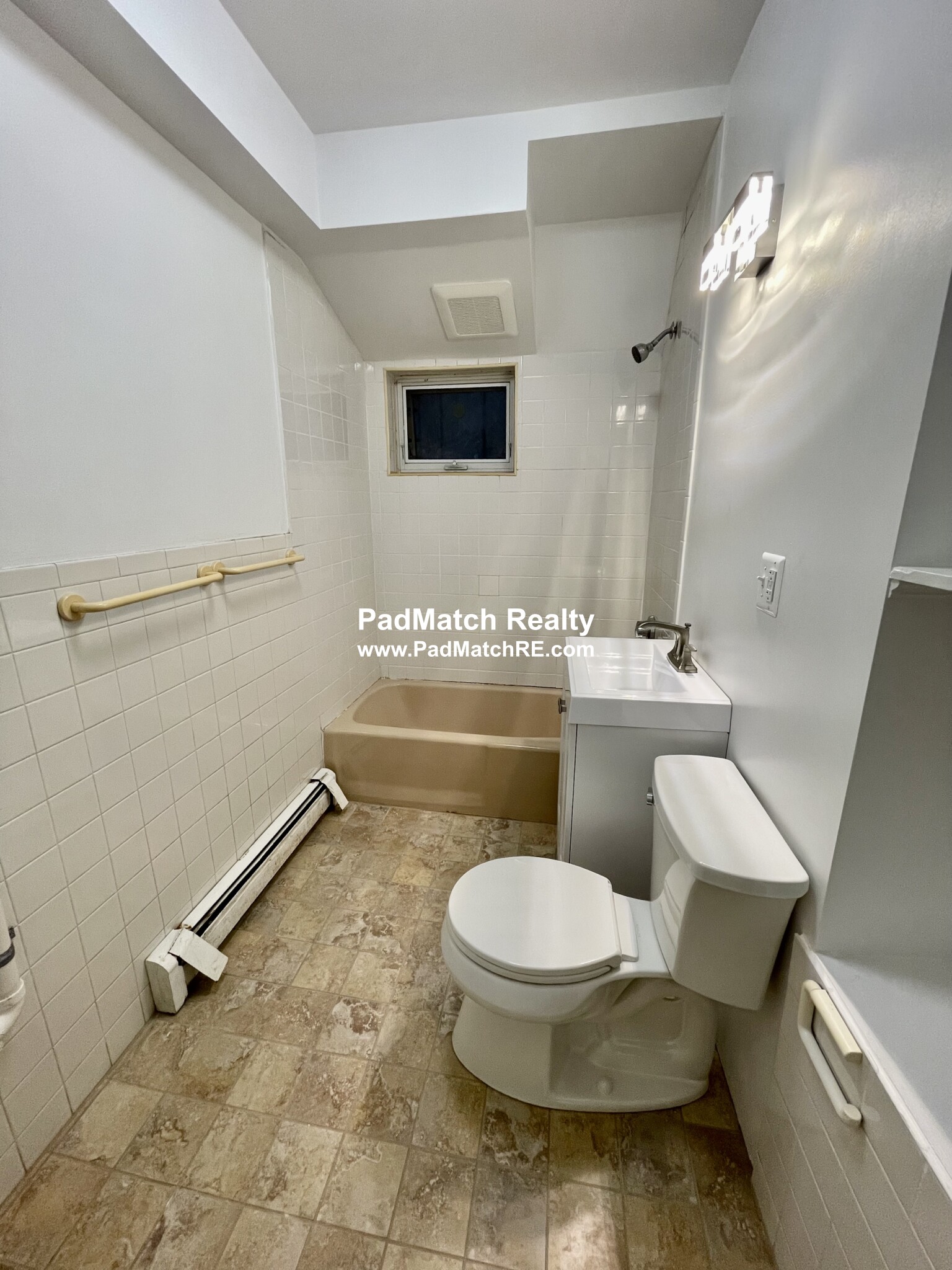 1682 Commonwealth Ave, Brighton