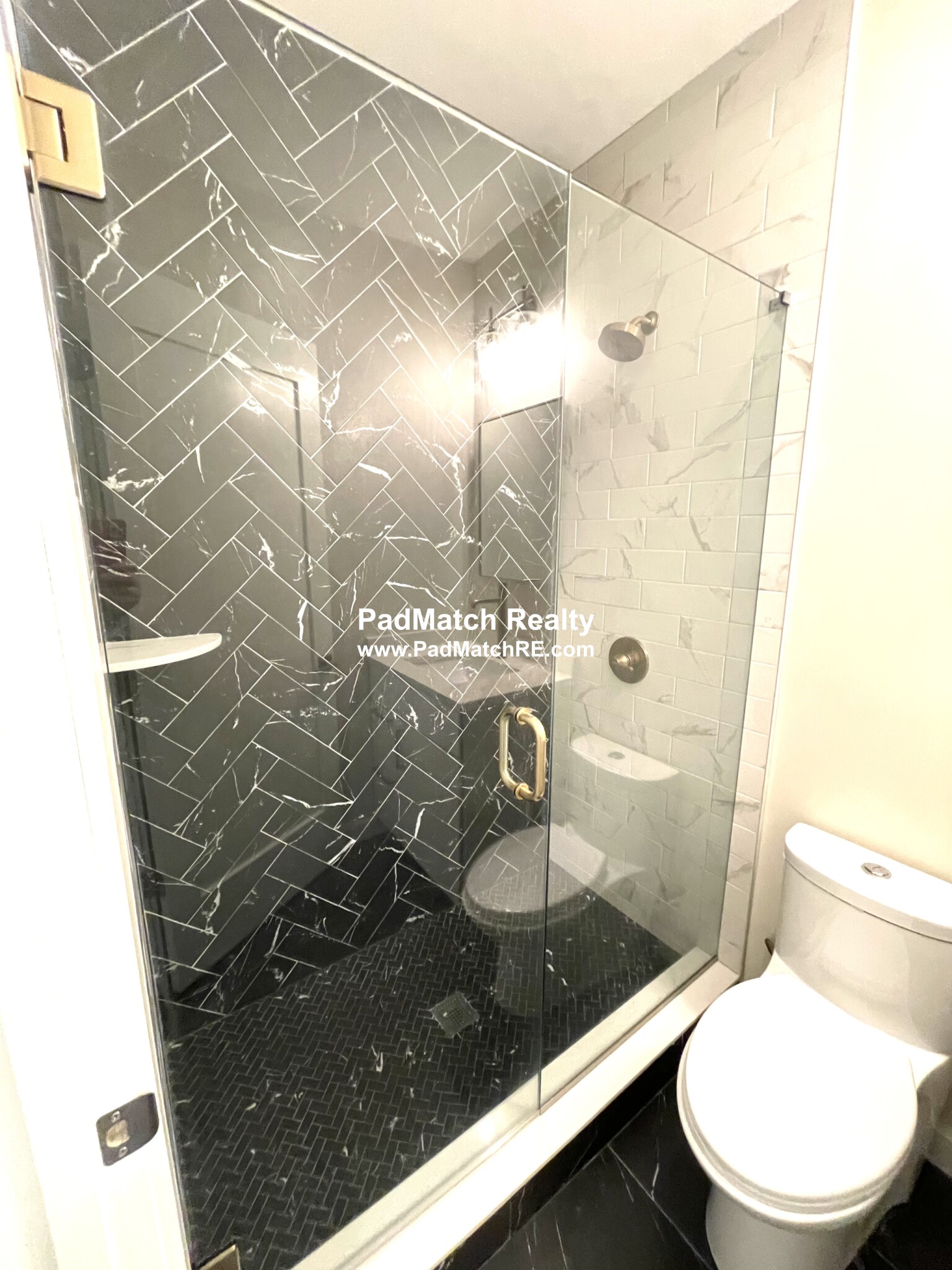 64 Chelsea St, East Boston