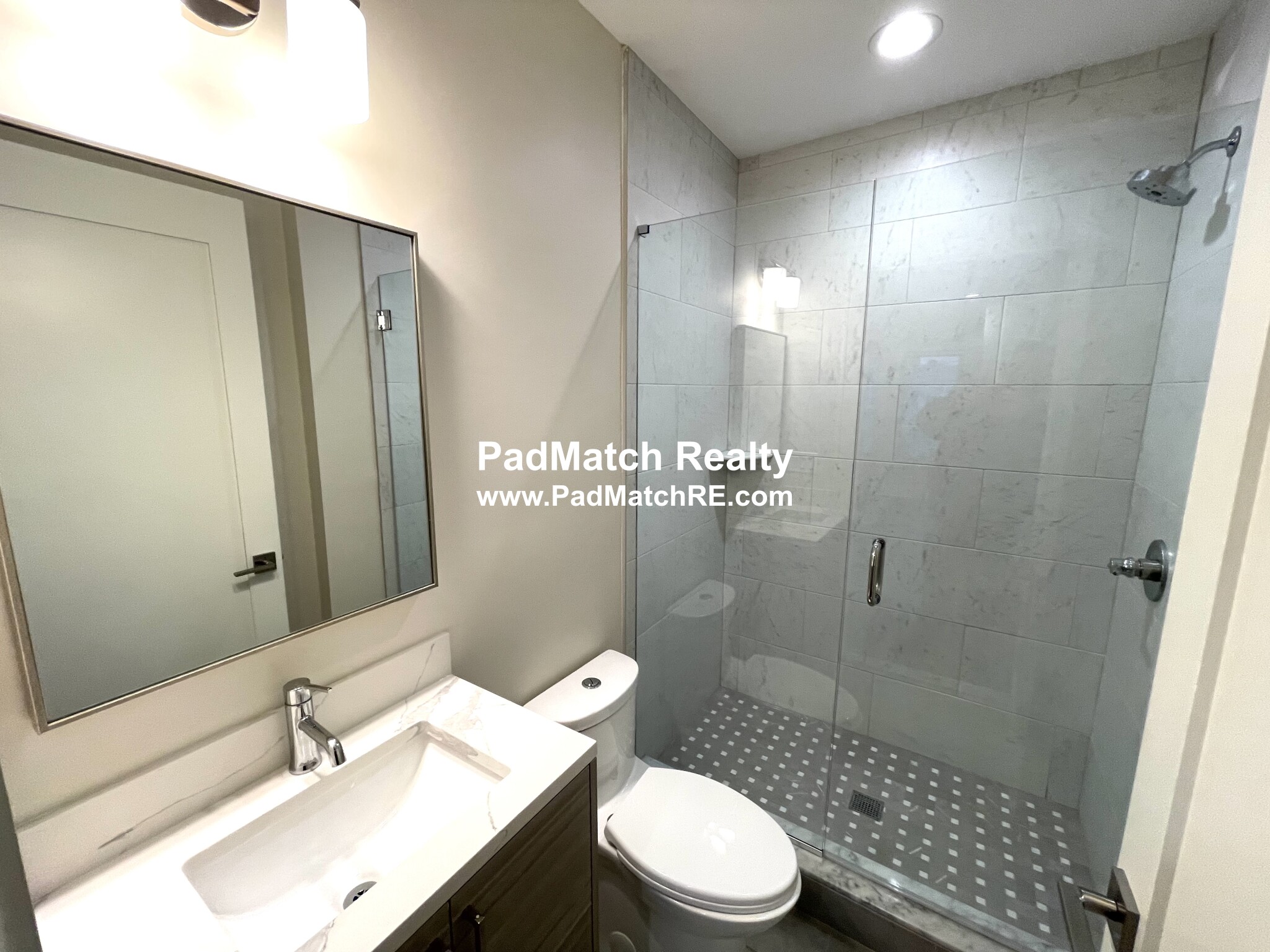 64 Chelsea St, East Boston