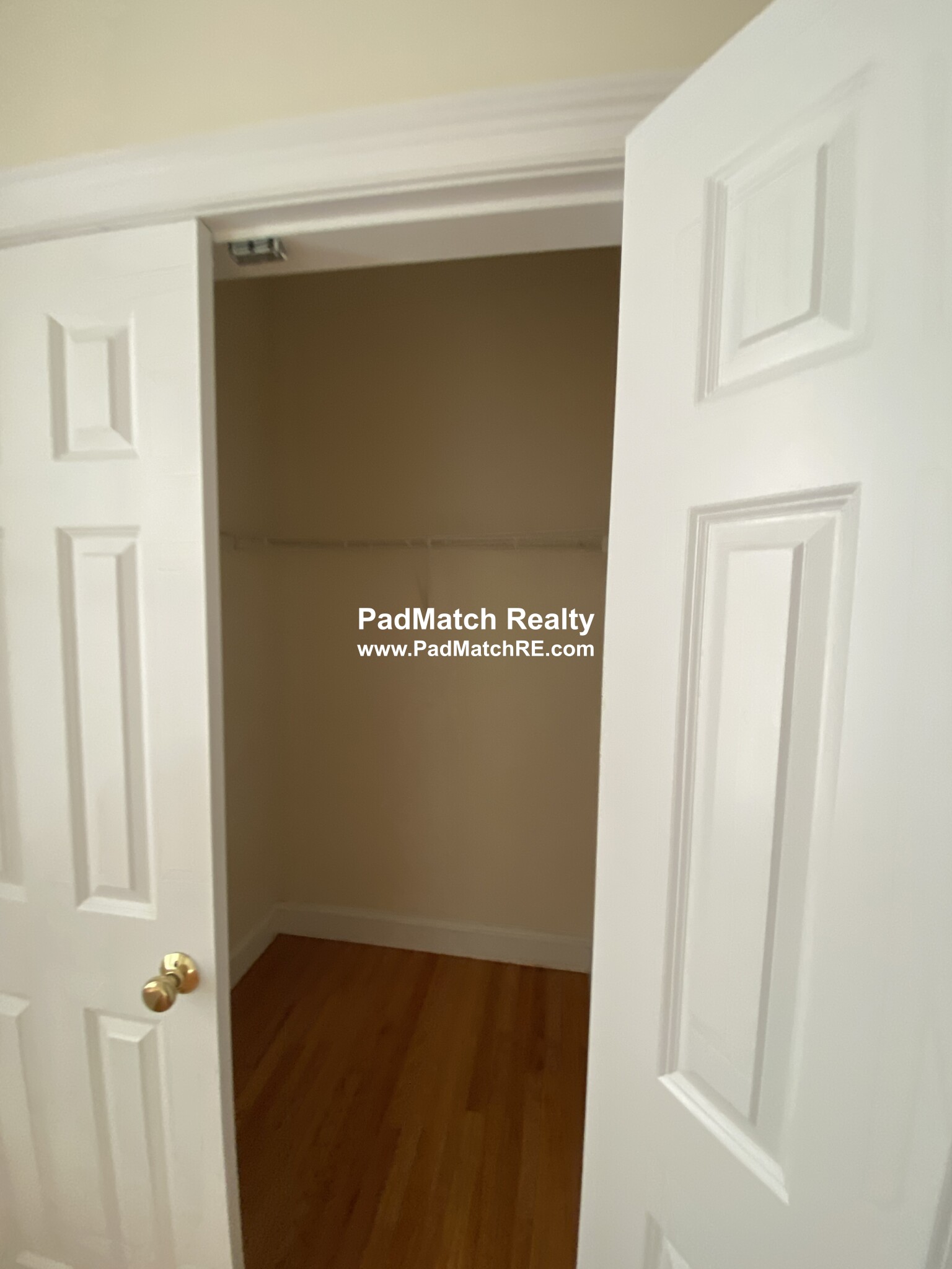 9 Gardner Ter, Allston