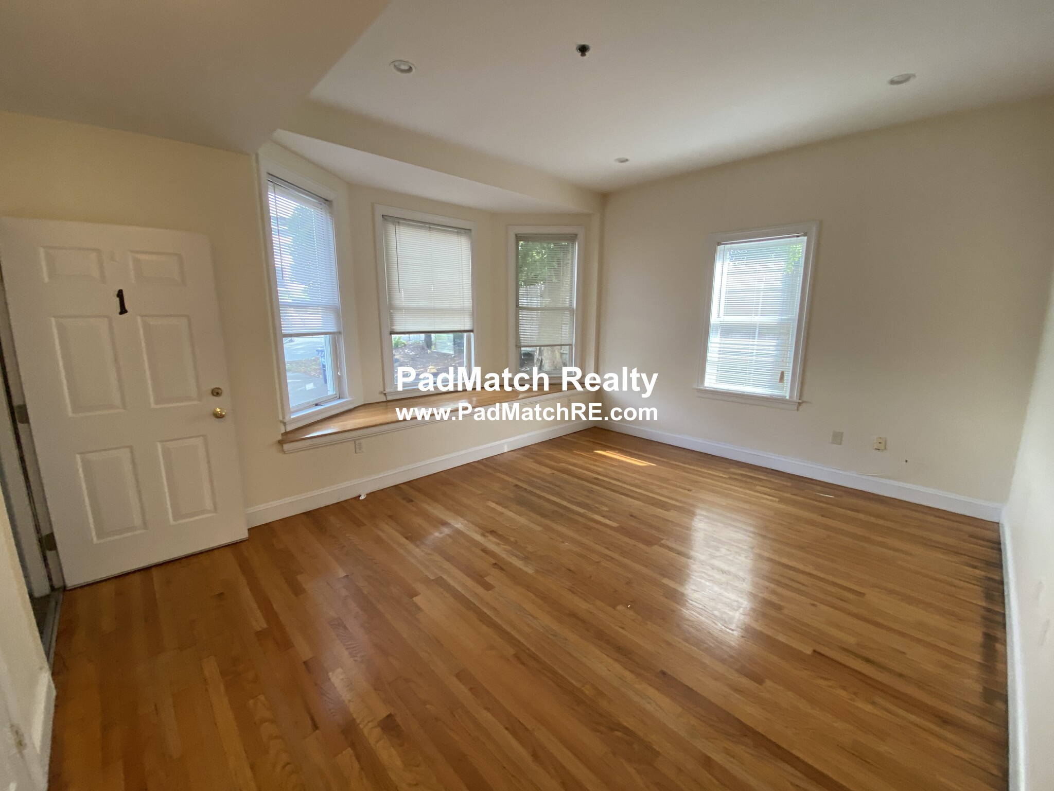 9 Gardner Ter, Allston