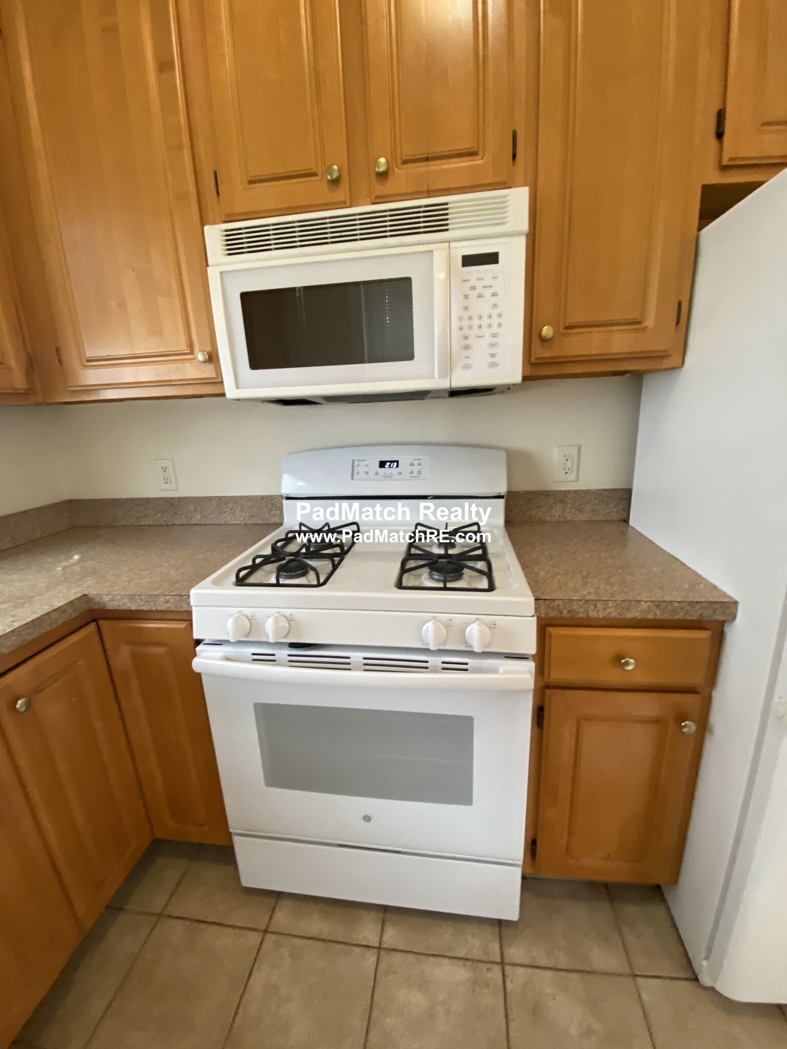 9 Gardner Ter, Allston