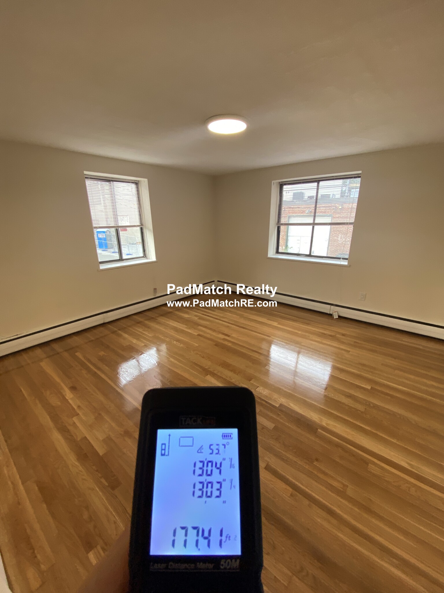 230 Babcock St, West End