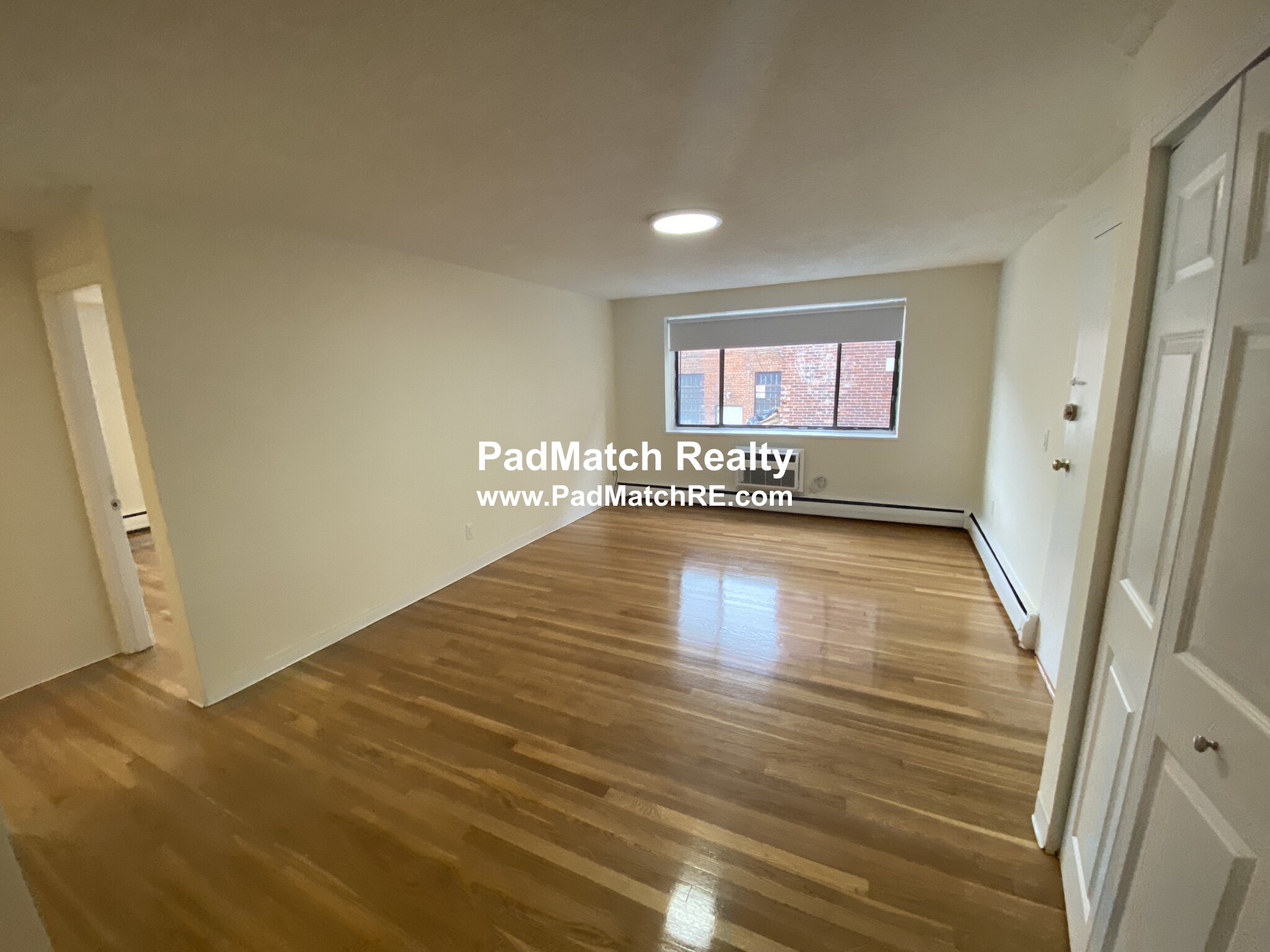 230 Babcock St, West End