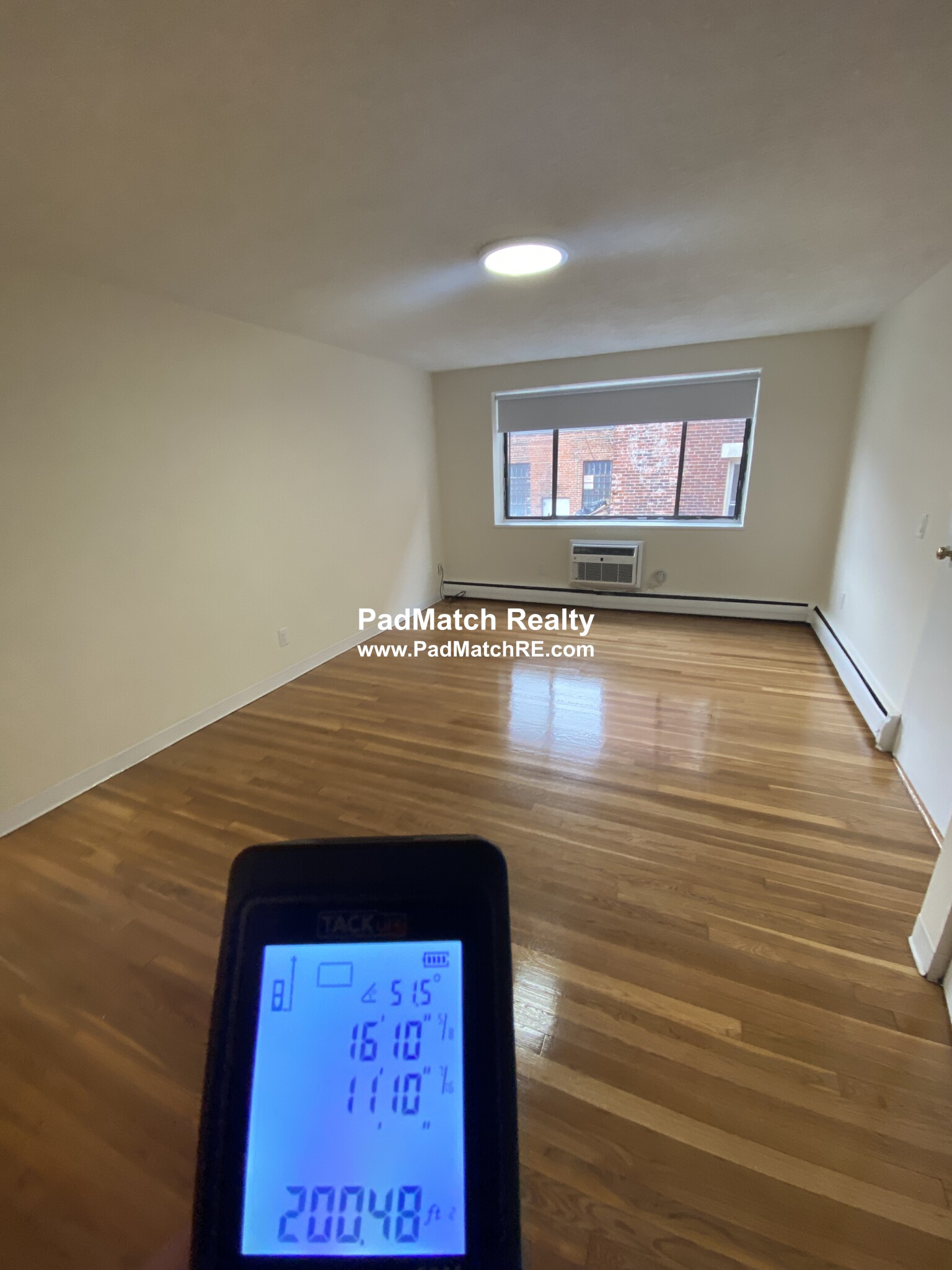 230 Babcock St, West End