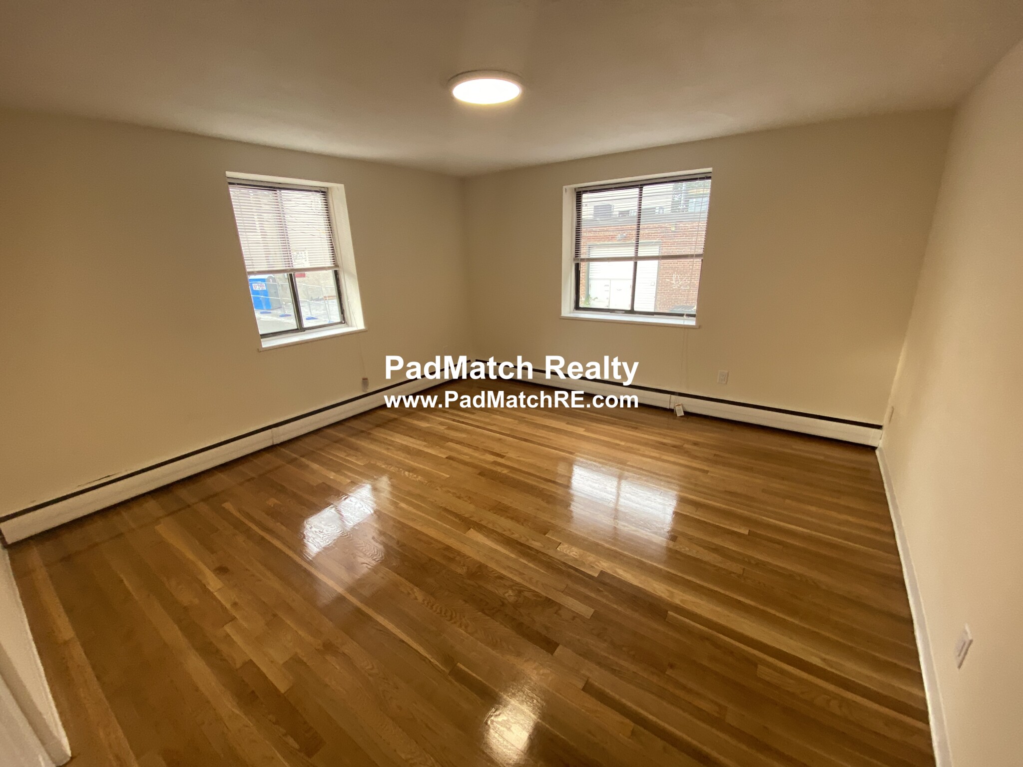 230 Babcock St, West End