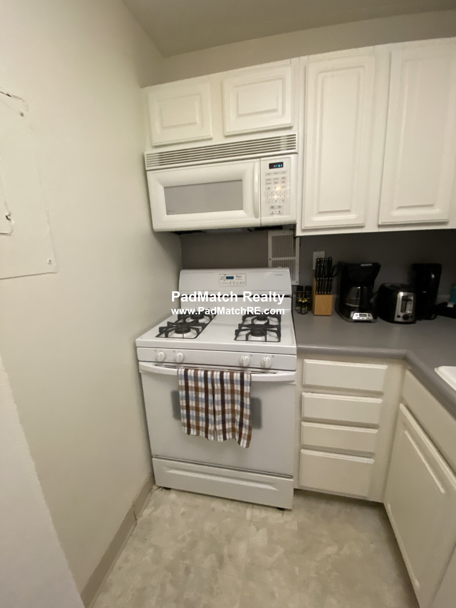 185 Freeman St, North Brookline